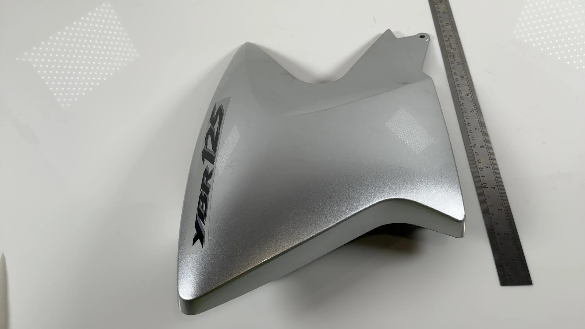 Yamaha YBR 125 51D 125cc Left Front Tank Shroud Cover 2010-14 OEM 51D-F4129-00 - Image 3