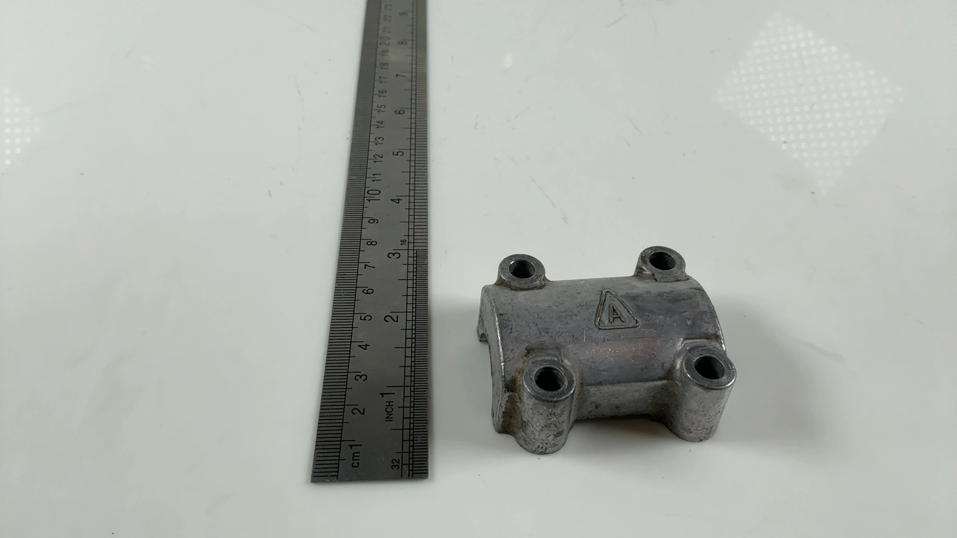 Suzuki GS750 GS 750 750CC Camshaft Stand Holder Cap Bridge 1979-1980 12411-45000 - Image 4