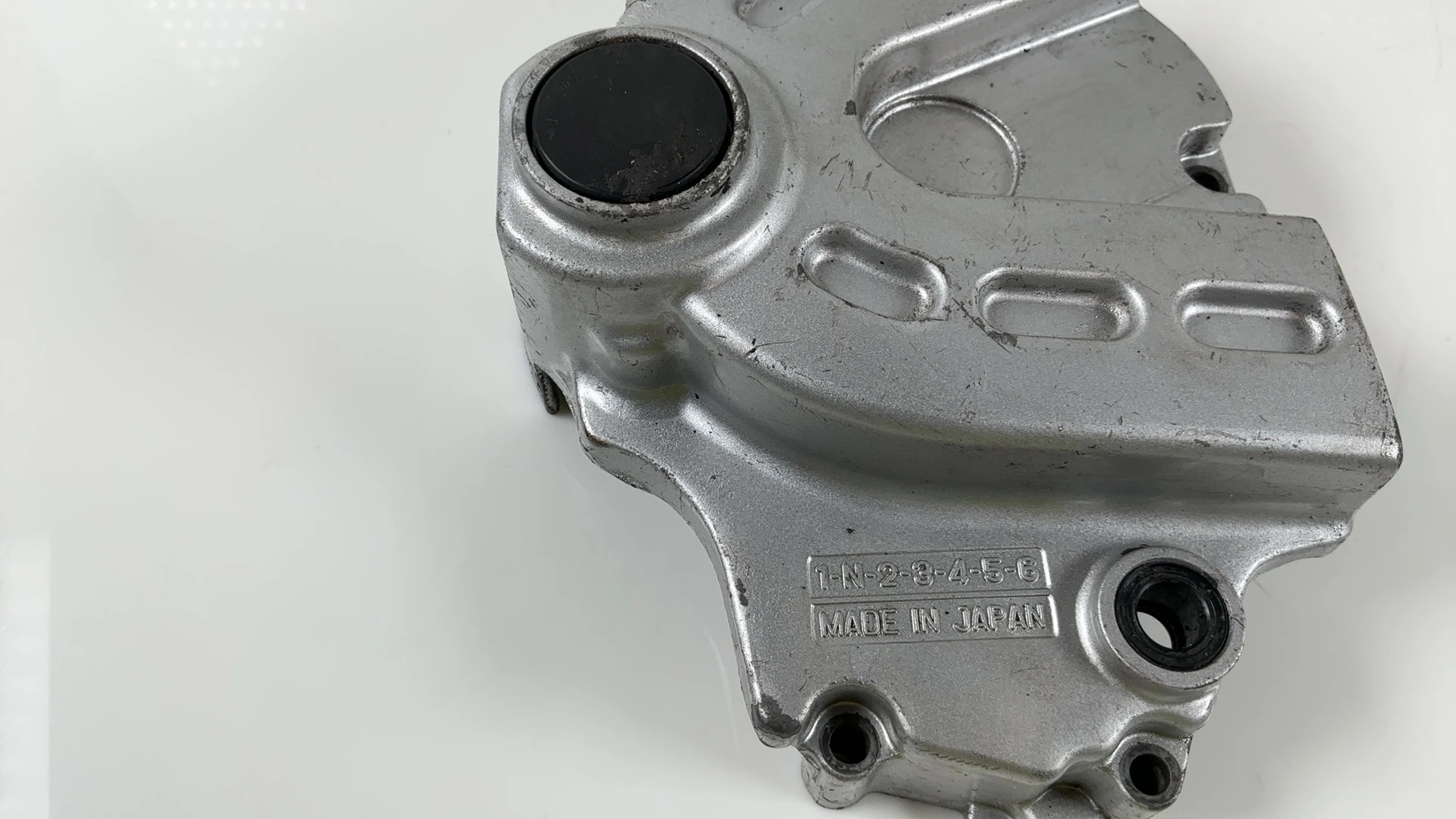 Yamaha FZR600 FZR400 Front Engine Sprocket Cover 1986-1994 OEM 2TK-15411-00-00 - Image 6