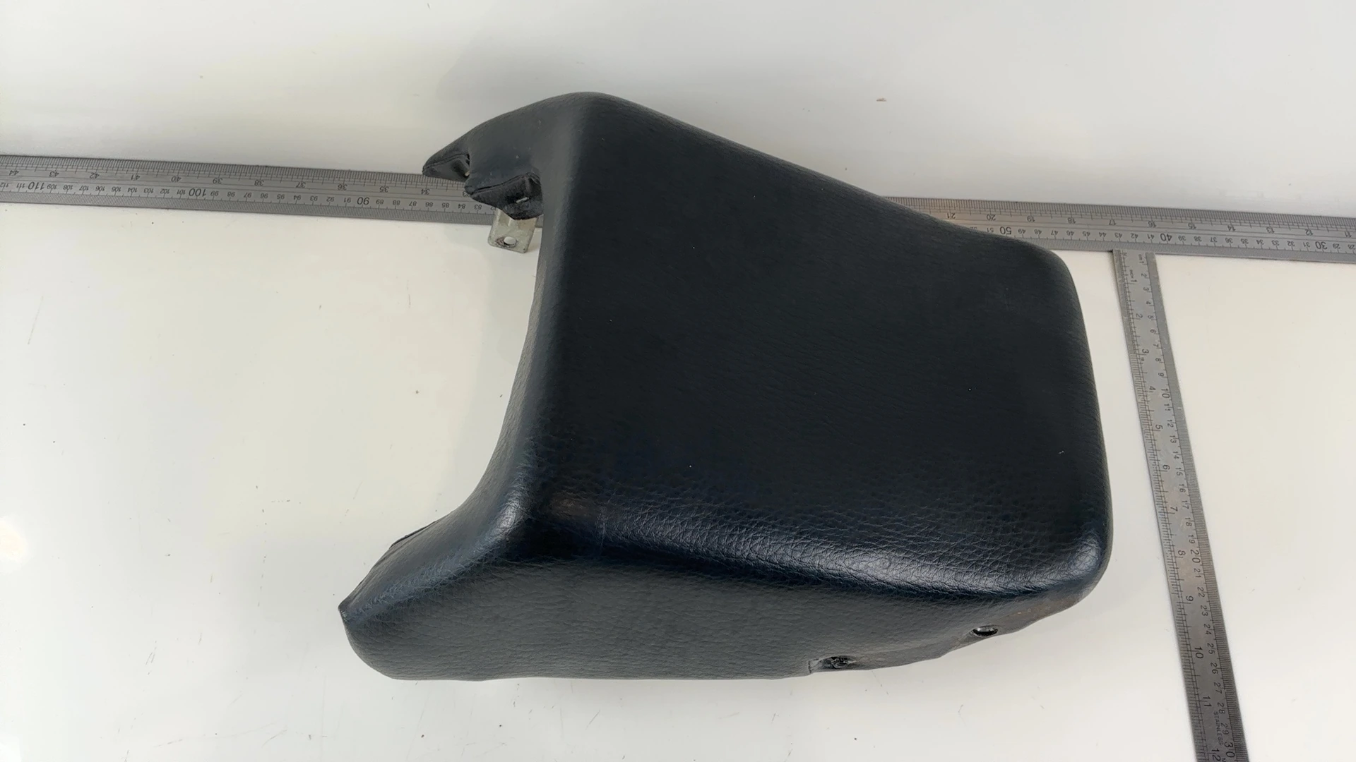Kawasaki Ninja 600R ZX600C 600cc Rear Passenger Seat 1988-1997 OEM 53001-1504 - Image 3