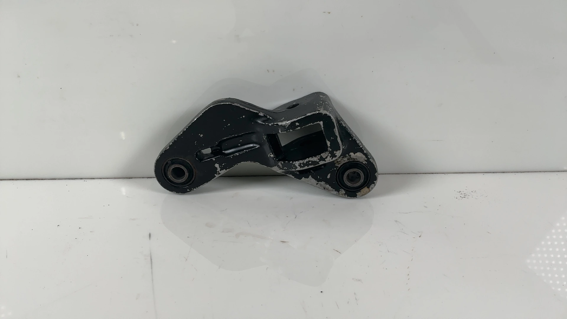 Suzuki Katana GSX600F 600cc Left Front Footpeg Bracket 1988-2006 OEM 43541-19C00 - Image 1