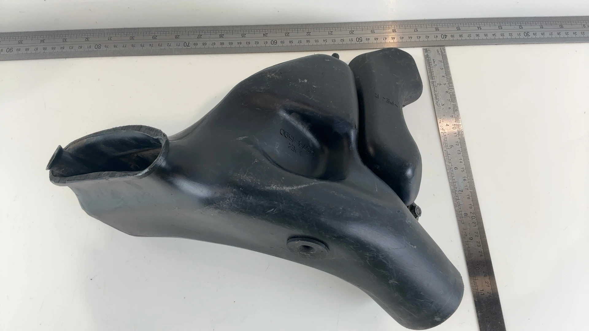 Kawasaki Ninja ZX-9R ZX900B 900cc Right Air Intake Duct 1994-1997 OEM 14073-1590 - Image 3
