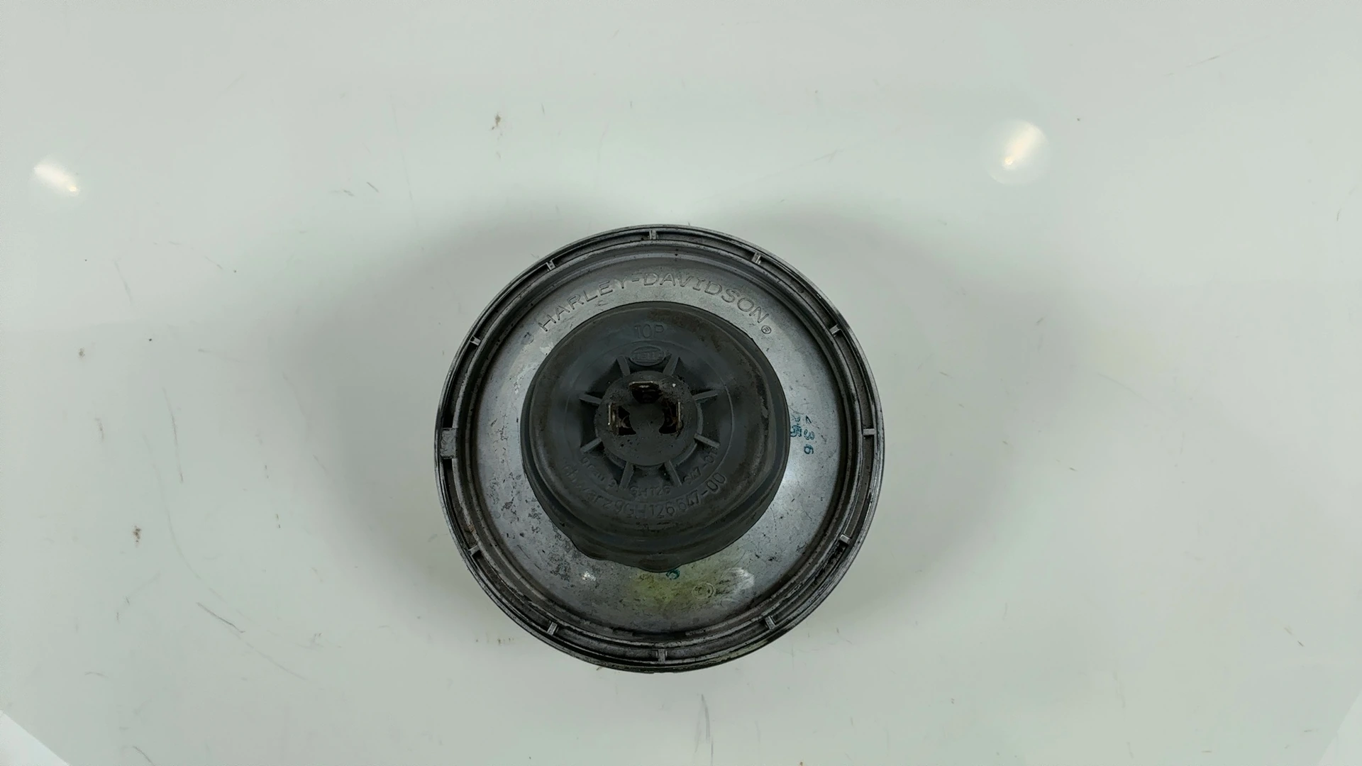 Harley Sportster XL1200C 1200 Headlight 1996-2003 OEM 67698-81A - Image 4