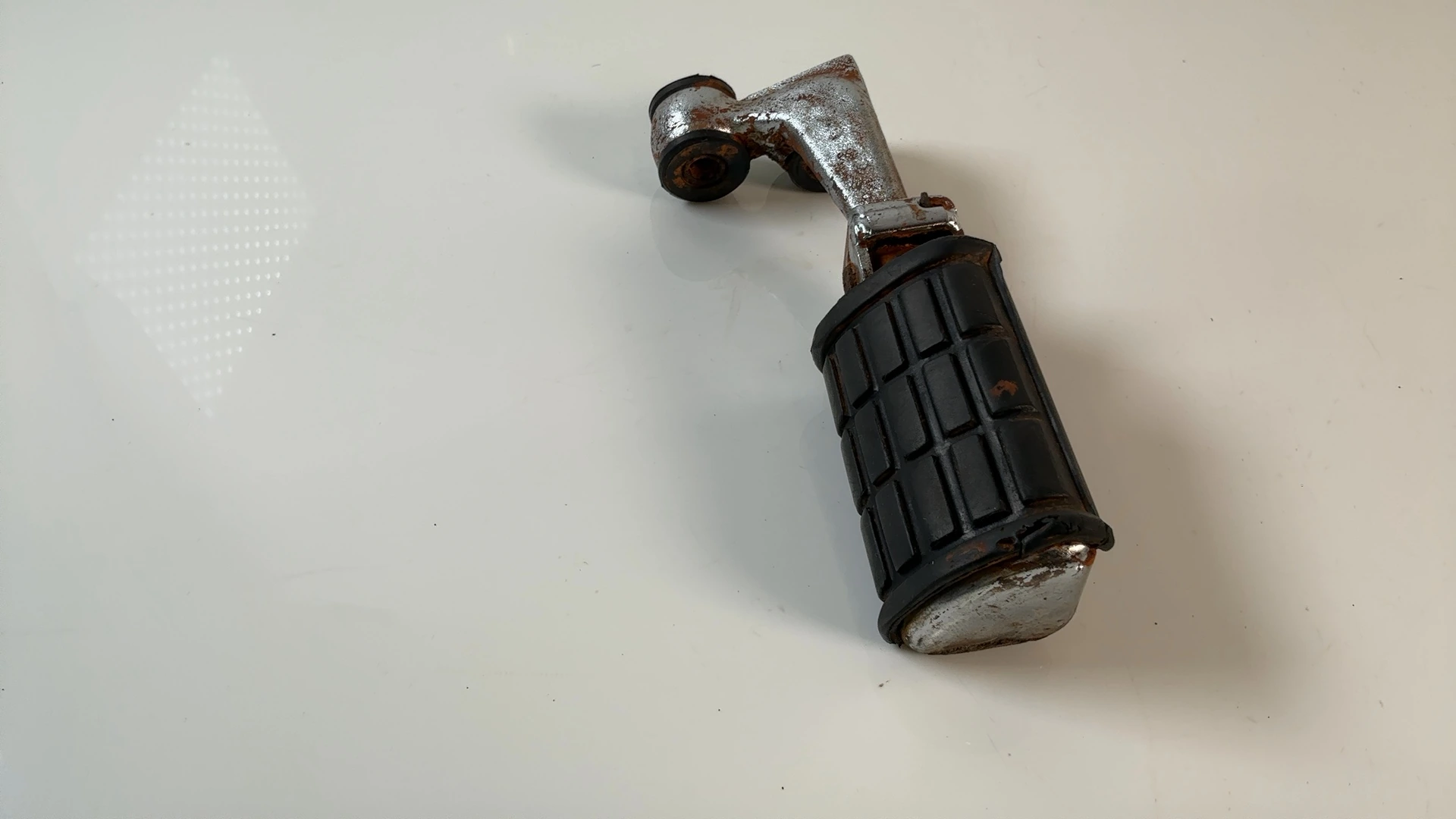 Yamaha Virago XV125 125cc Left Front Foot Peg Bracket 1997-2004 OEM 2UJ-27410-00 - Image 6