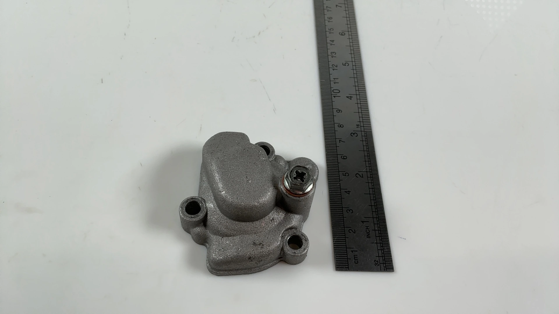 Yamaha DT125LC DT125 125cc Water Pump Cover 1985 1986 1987 OEM 10V-12422-00 - Image 3