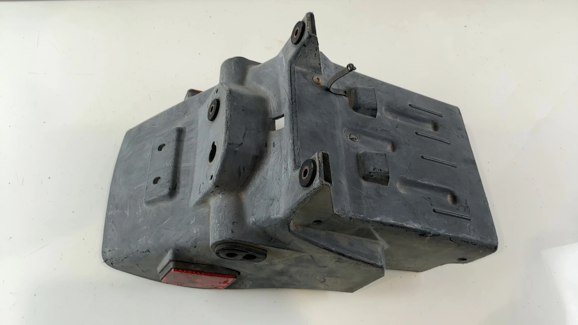 Kawasaki GPz400R ZX400D 400cc Rear Fender Mudguard 1985-1989 OEM 35023-1130