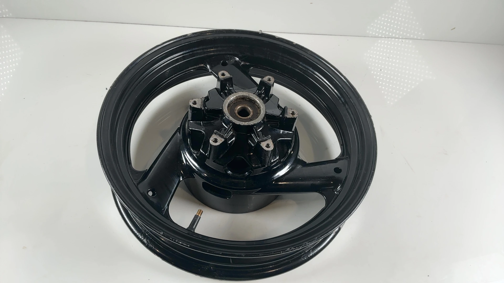 Yamaha FZR1000 Genesis 2GH 1000cc Front Wheel Rim 1987 1988 OEM 2GH-25168-00-UA - Image 9