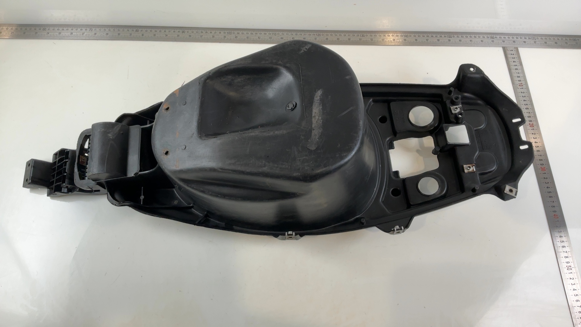 Aprilia SR 50 2nd Gen 50CC Under Seat Storage Box 1999-2003 OEM AP8144208 - Image 3
