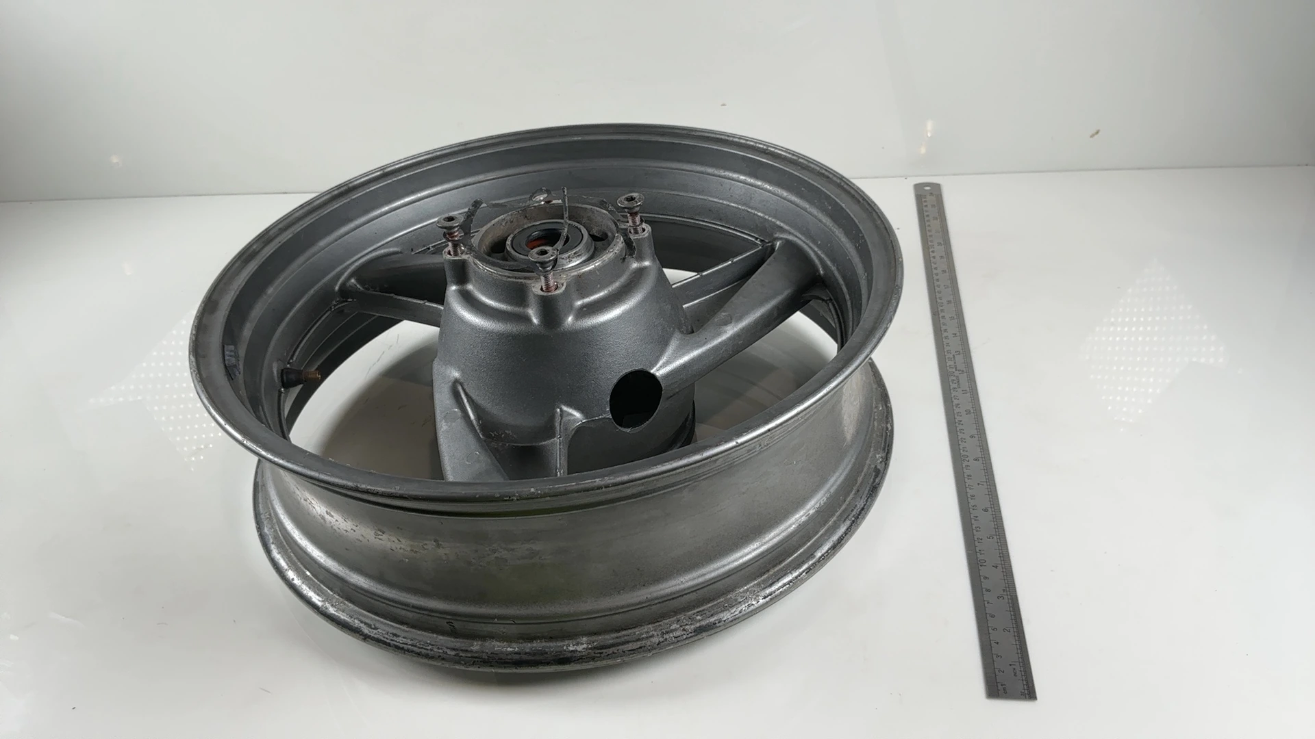 Kawasaki Ninja ZX6 ZX600E 600cc Rear Wheel Rim 1993-2002 OEM 41073-1521-GE - Image 3
