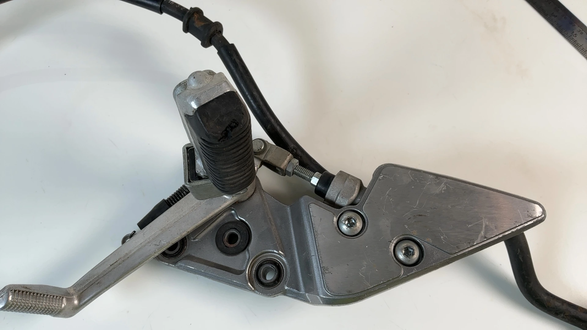 Suzuki Bandit GSF1200 1200 CC Right Rearset Brake Pedal 2001-2006 OEM 31E10-E - Image 9