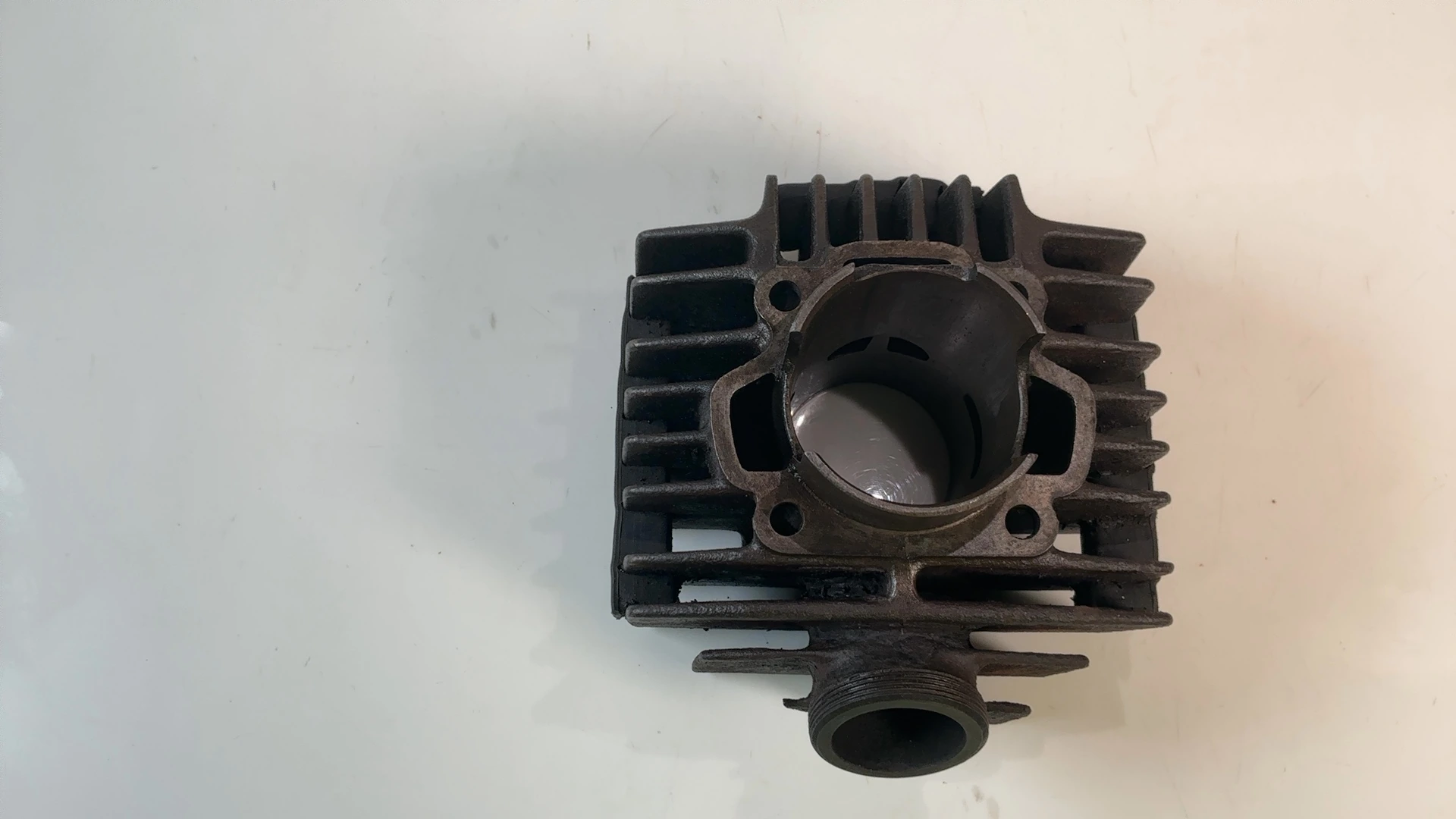 Yamaha YB100 DX100 100cc Cylinder Barrel 1978-1987 OEM 2R4-11311-00-00 - Image 6