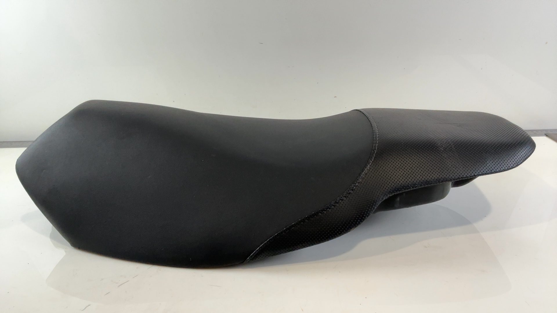 Peugeot Speedfight 2 50cc 100cc Dual Seat Saddle Bench 1997-2009 OEM 1173482700 - Image 8