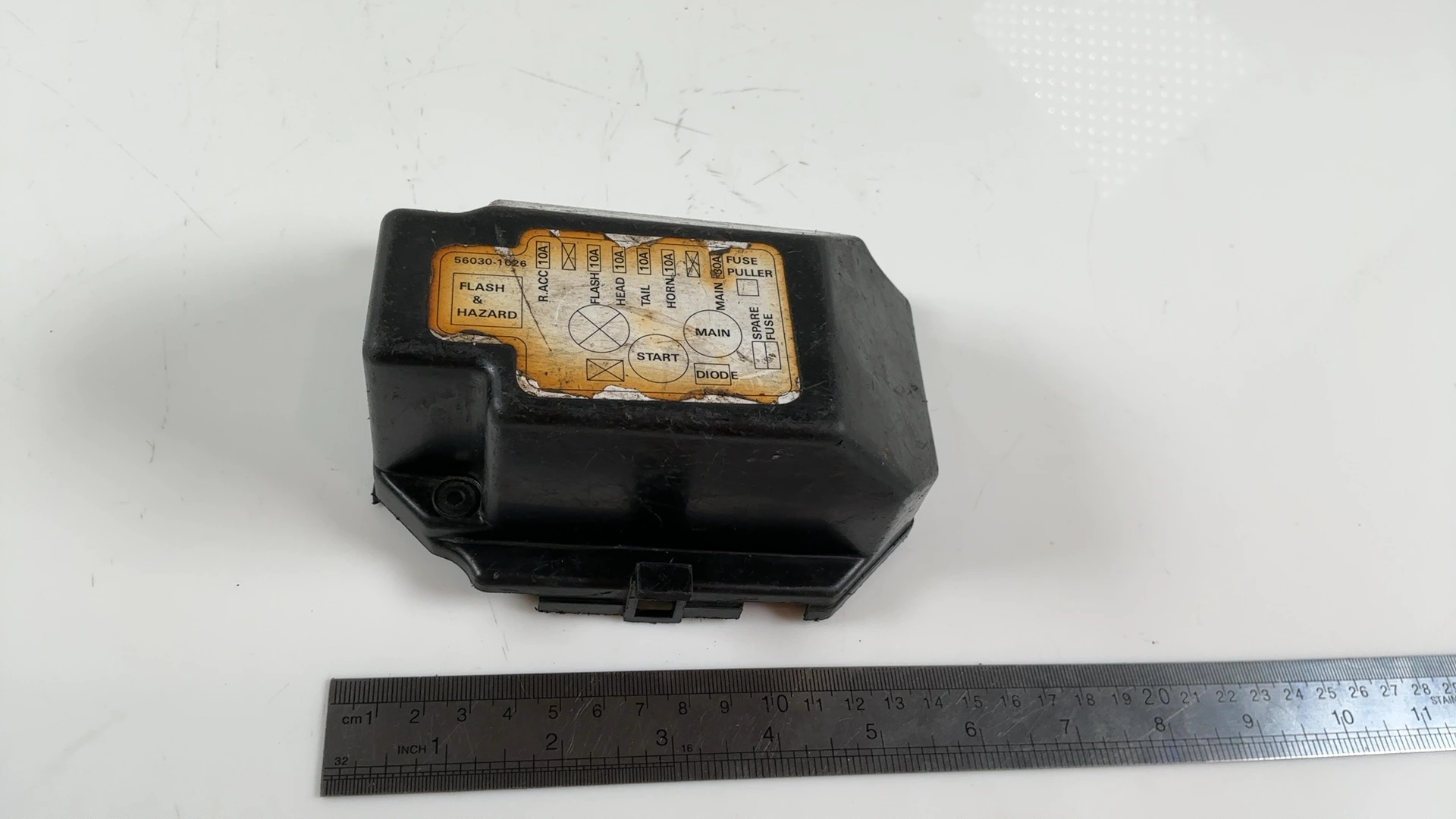 Kawasaki GPZ1100 ZX1100A 1100cc Junction Fuse Box Cover 1983-1985 OEM 56030-1026 - Image 5