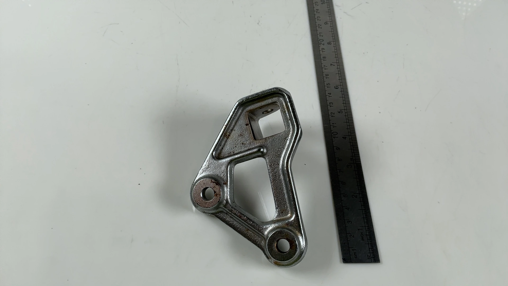 Honda V45 Magna VF750C Front Left Footrest Peg Mount Bracket 1982-84 50645-MB1-0 - Image 3
