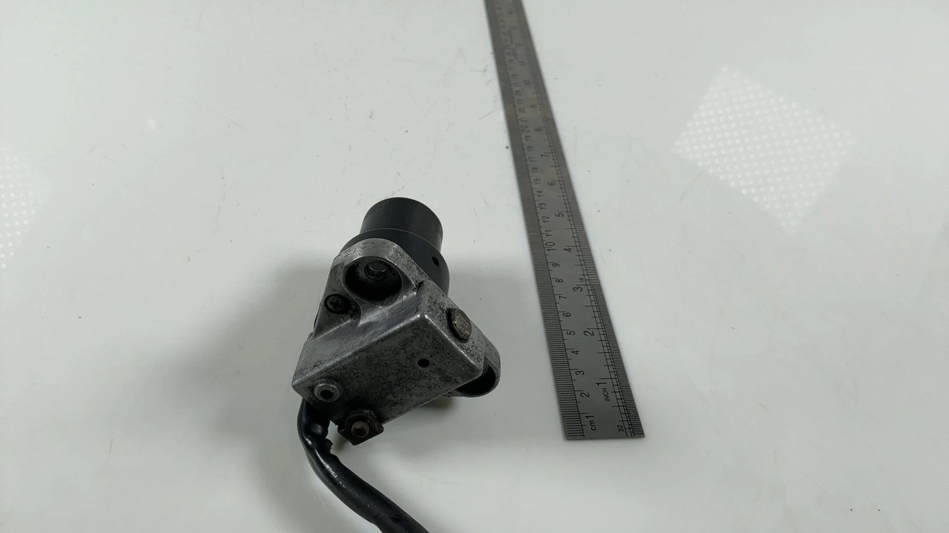 Kawasaki GPZ 305 EX305 305CC Ignition Switch Assembly 1983-1994 OEM 27005-1071 - Image 3