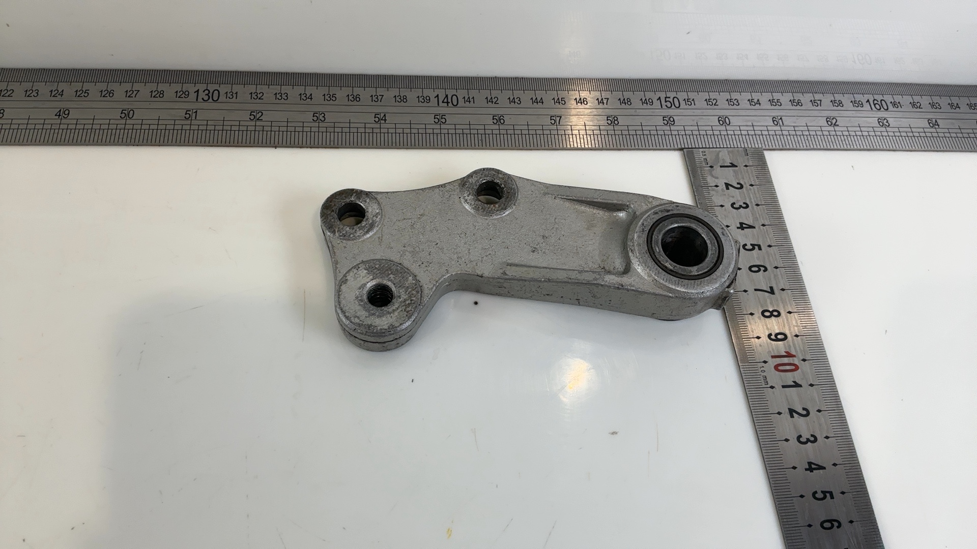 Kawasaki GPZ900R ZX900A 900 CC Rear Brake Caliper Bracket 1984-89 OEM 43044-1039 - Image 5