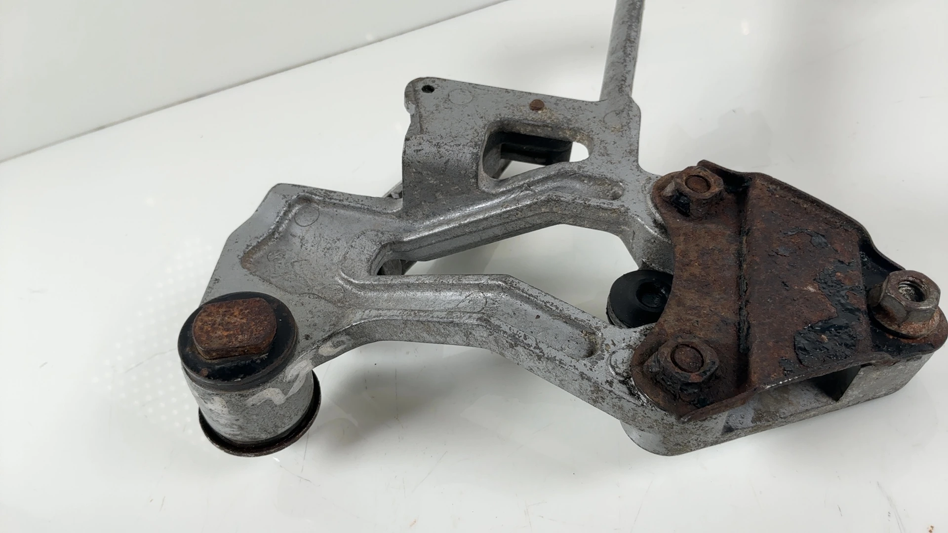 Kawasaki GPX600R ZX600C 600 Left Passenger Footrest Bracket 1988-1997 35011-1342 - Image 8