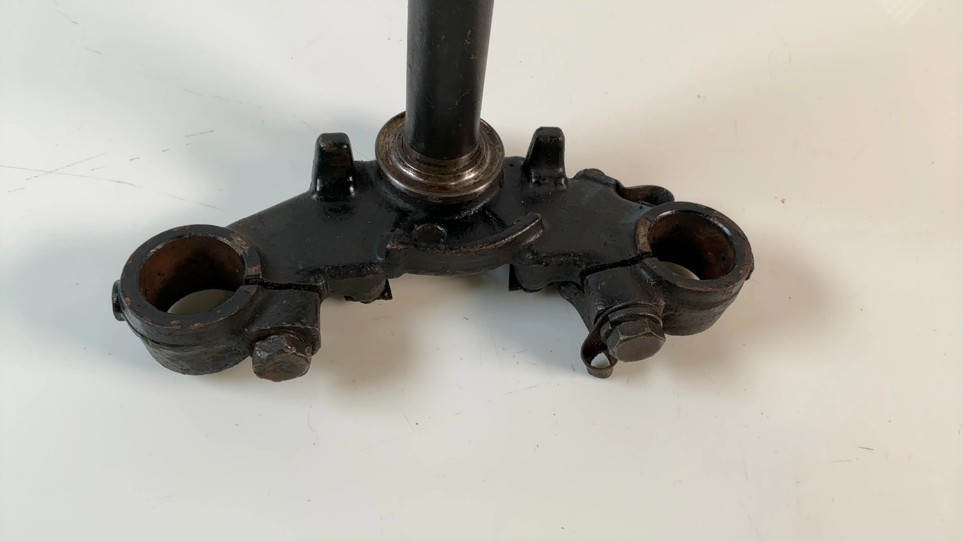 Suzuki GN125 GN 125 CC Lower Fork Bridge Yoke 1982-2001 OEM 51410-05300 - Image 2