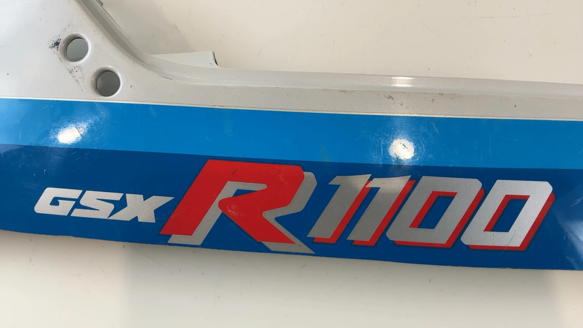 Suzuki GSX-R1100 GSXR 1100 1100CC Right Tail Fairing Cover 1986-1988 45511-27A25 - Image 4