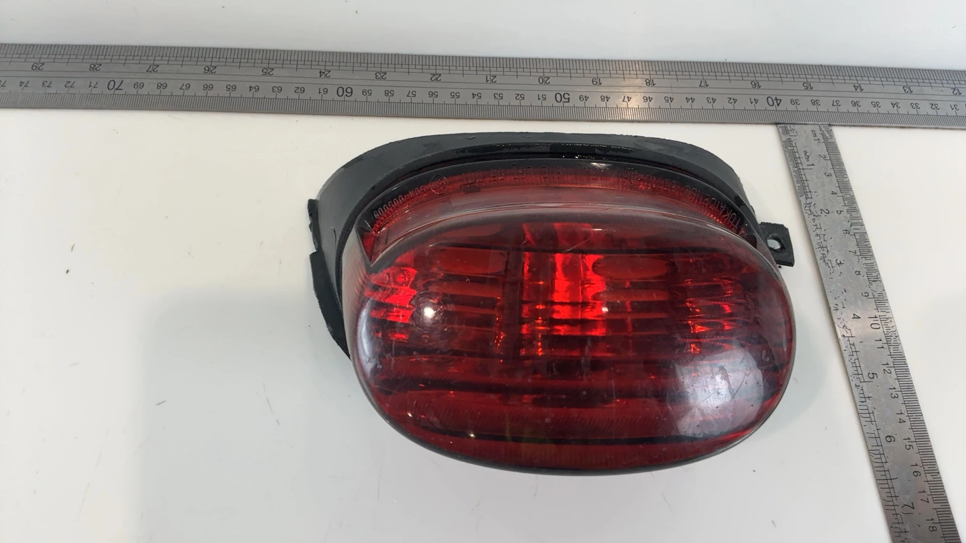 Suzuki GSXR 750 GSX-R750 750cc Rear Taillight Brake Light 1996-97 35710-33E00 - Image 3