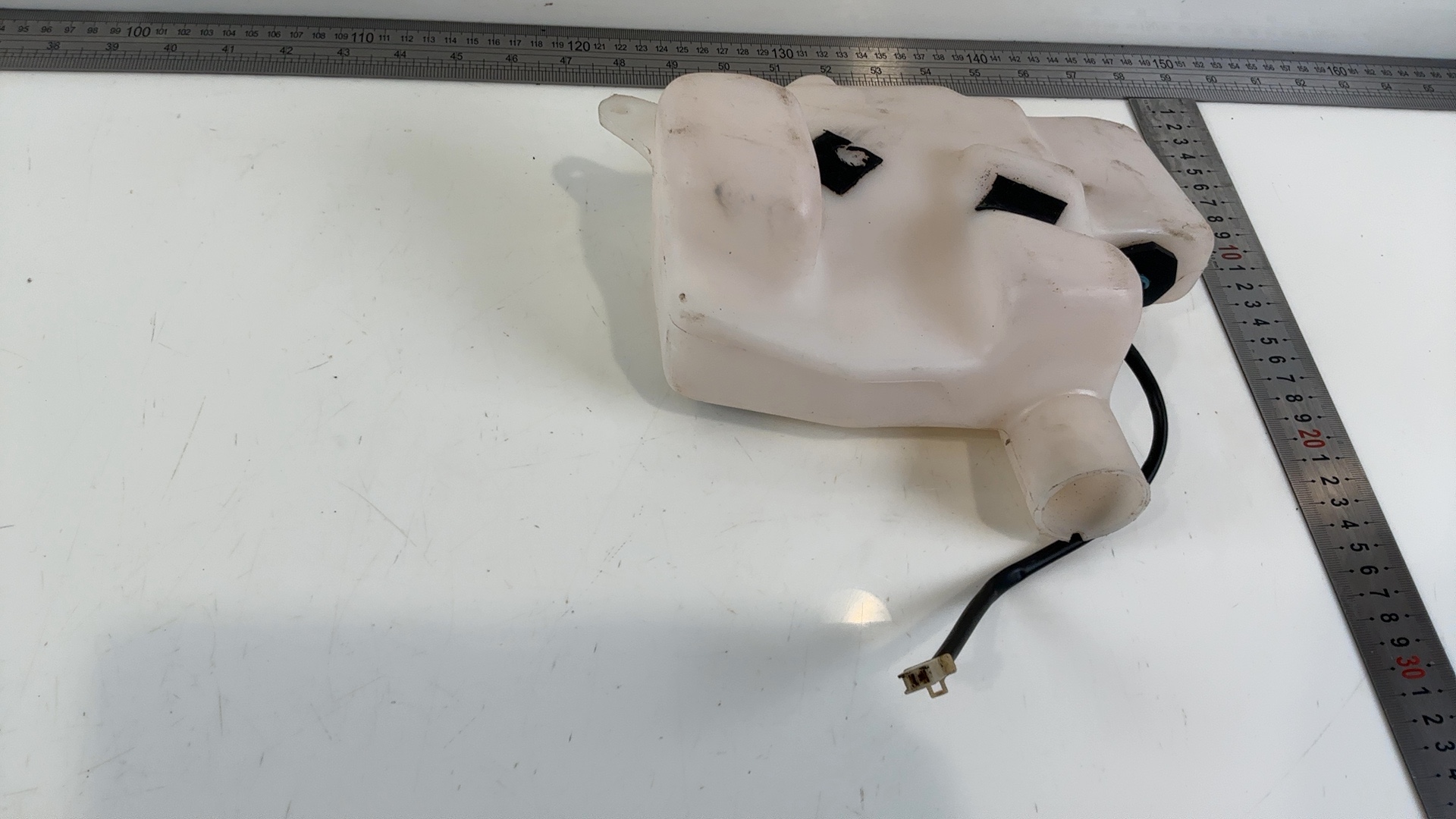 Suzuki Katana AY50W 50cc 2-Stroke Engine Oil Tank Reservoir 1997-06 44611-35E00 - Image 3