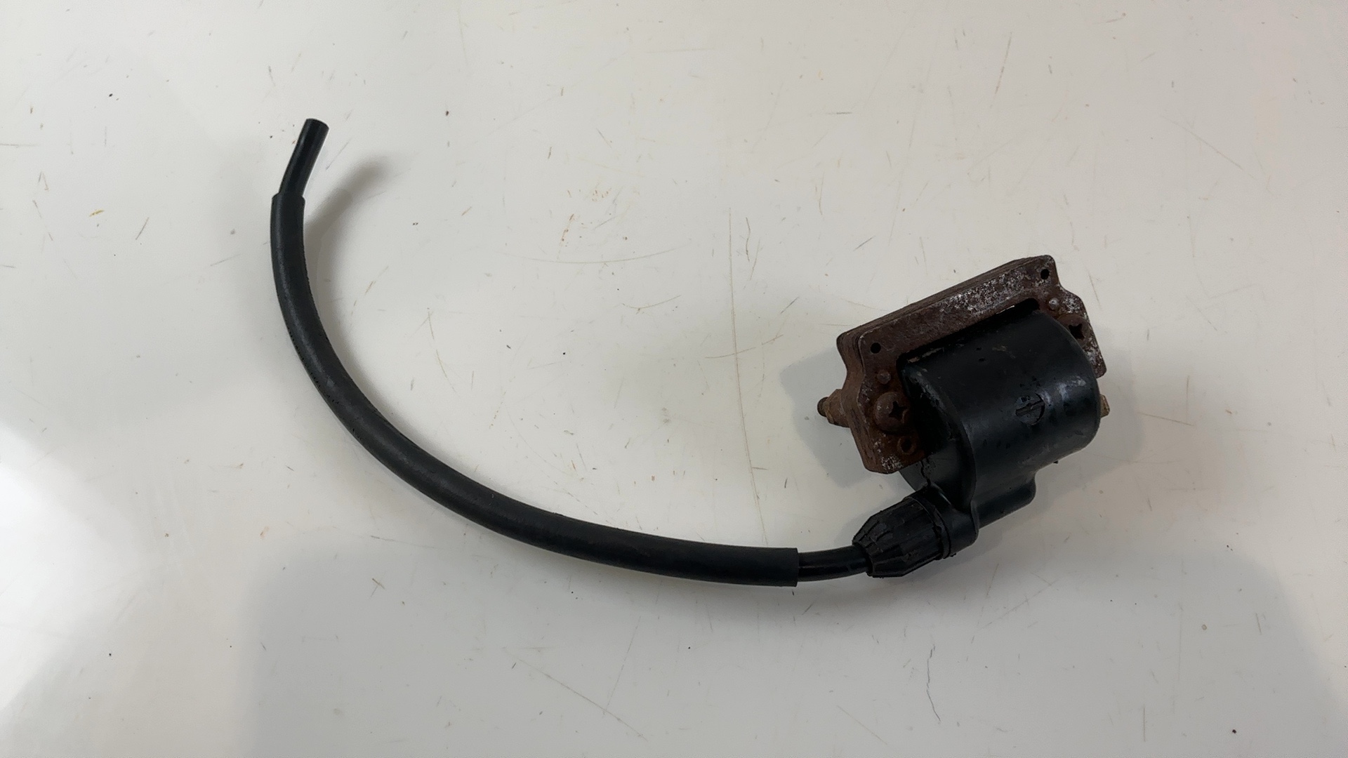 Kawasaki GPZ 305 EX305B 305cc Ignition Coil 1985-1986 OEM 21121-1072 - Image 2