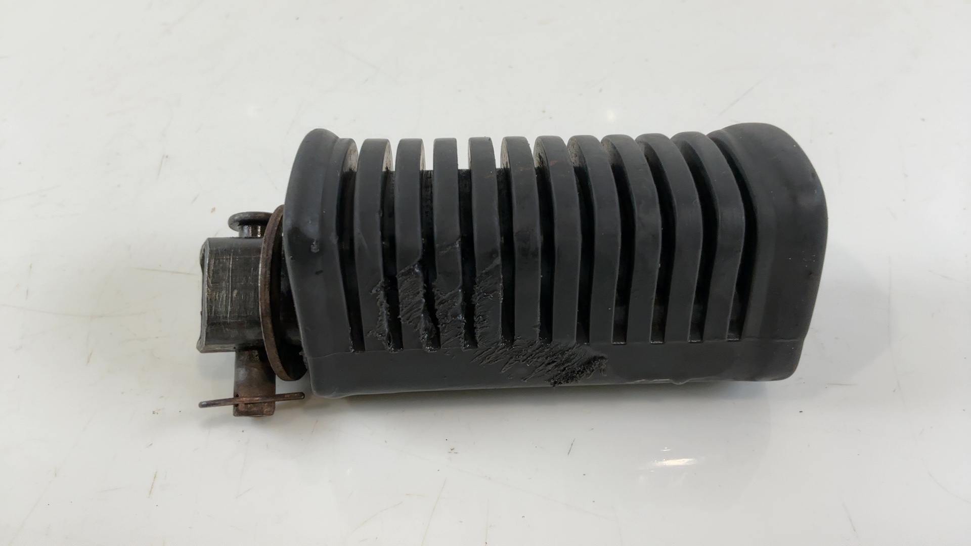 Kawasaki KZ1000 1000 CC Front Right Foot Rest 1979-1980 OEM 34028-012 - Image 2