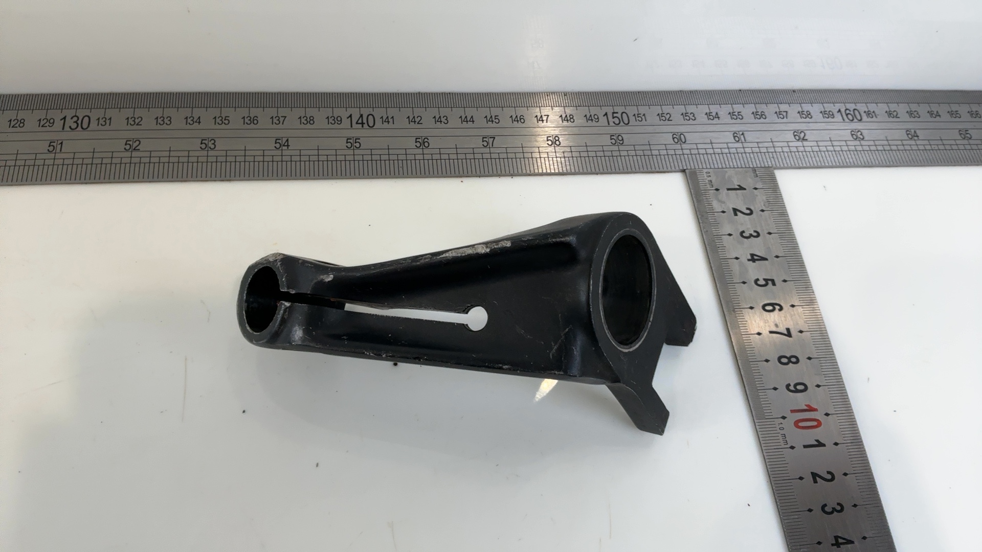 Kawasaki GT550 KZ550G 550cc Right Handlebar Holder Clamp 1982-87 OEM 46012-1028 - Image 3
