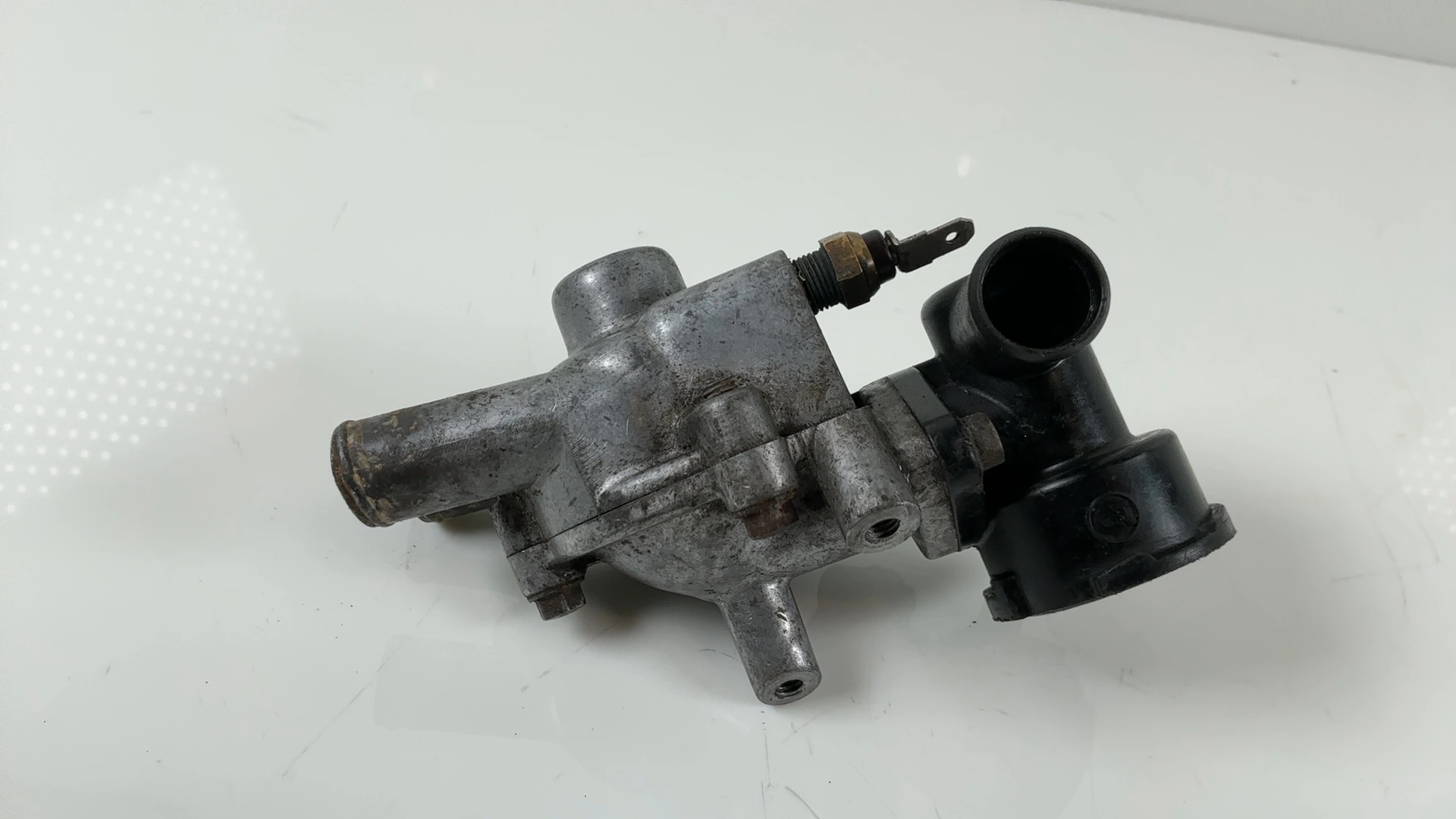 Kawasaki GPZ500S EX500D 500cc Thermostat Housing 1994-1997 OEM 16160-1138 - Image 4