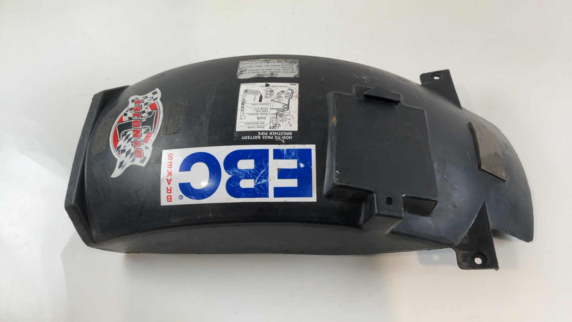 Yamaha FZR1000 3GM 1000 CC Rear Inner Fender 1991 1994 OEM 3GM-W2161-01-00 - Image 6