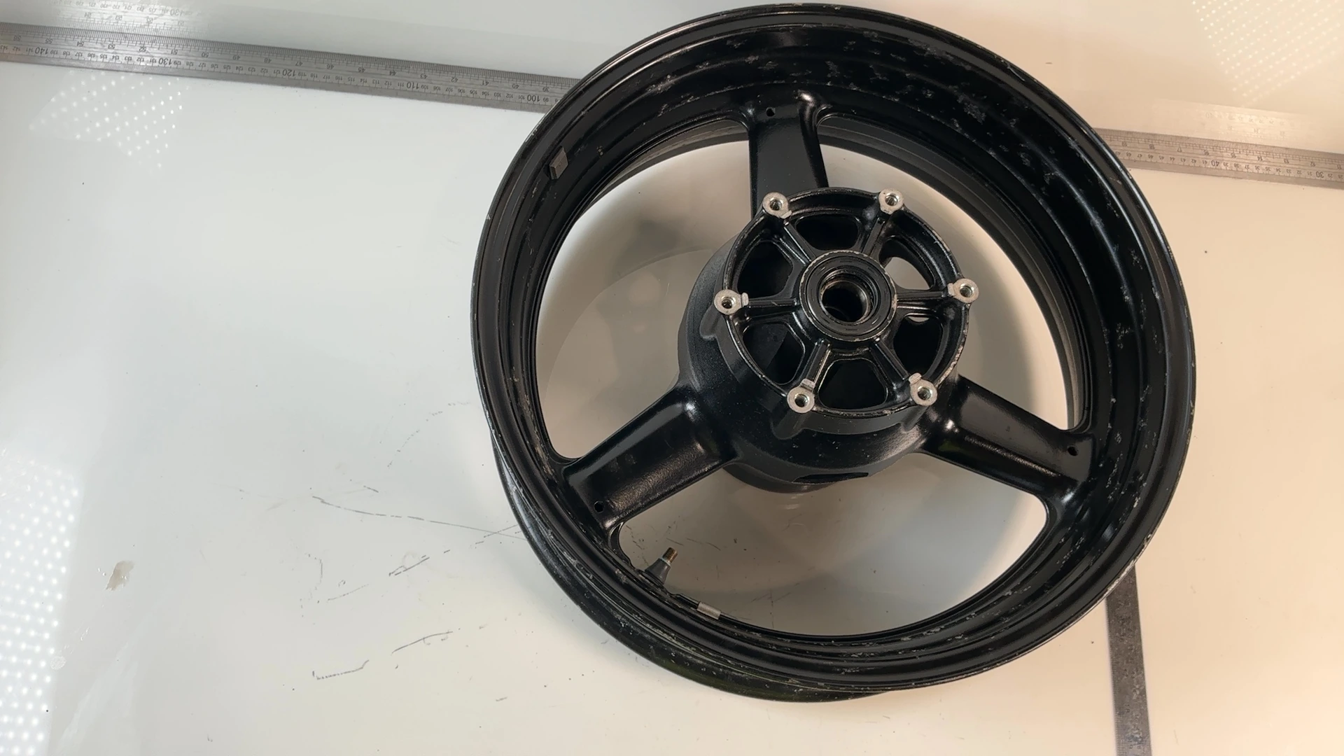 Yamaha FZ1 Fazer FZS1000 1000cc Rear Wheel Rim 2001-2005 OEM 5LV-25338-00 - Image 3