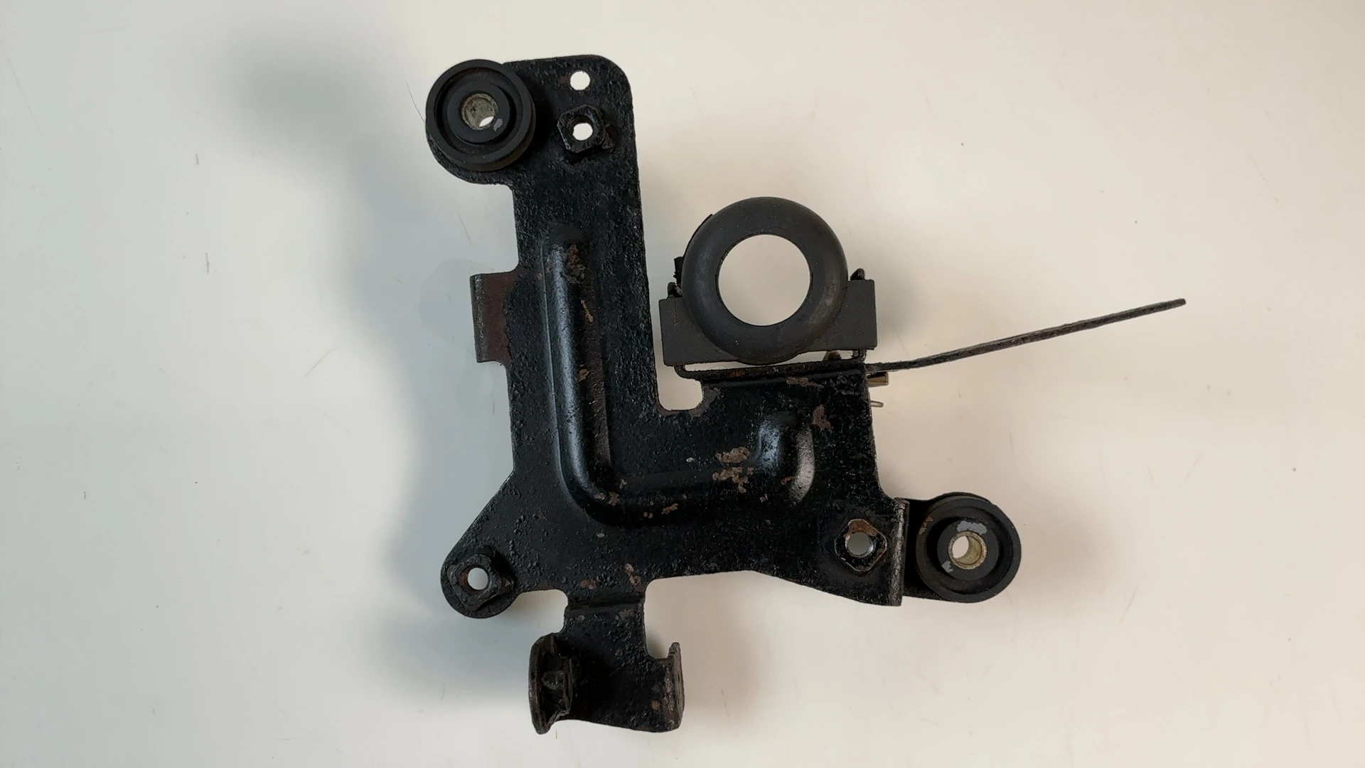 Kawasaki KZ750 LTD 750 Electrical Junction Fuse Box Bracket 1982 1983 32129-1090 - Image 2