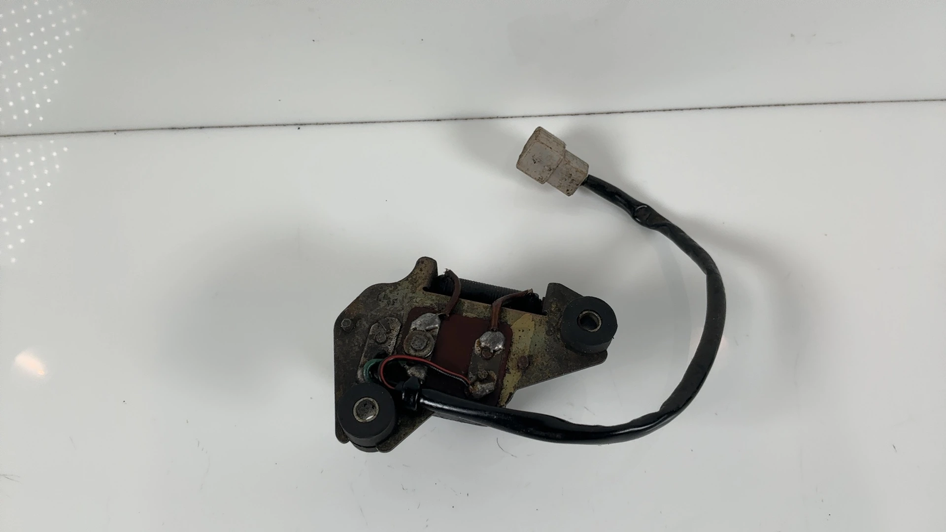 Yamaha XS400 XS650 400cc 650cc Voltage Regulator 1976-1979 OEM 1L9-81910-50-00 - Image 5