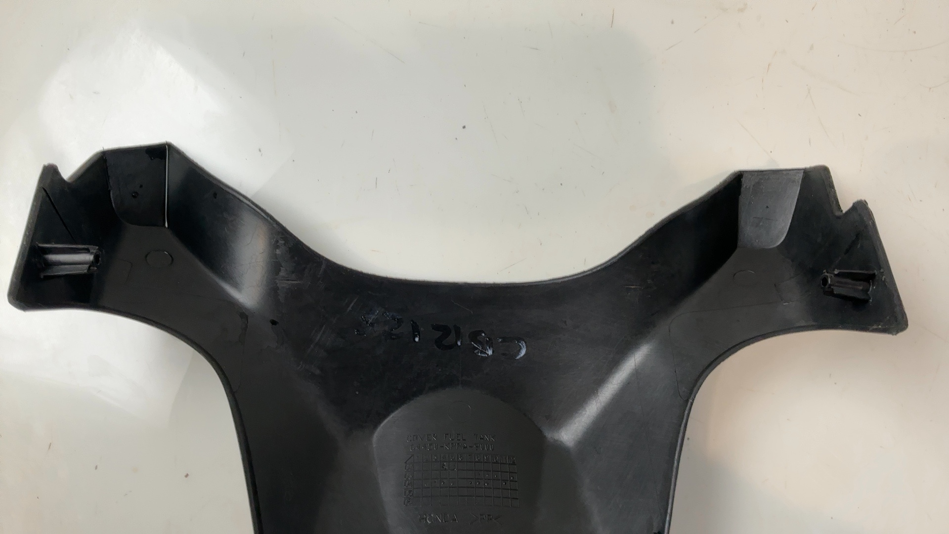 Honda CBR125R JC34 125cc Fuel Tank Front Cover 2004-2006 OEM 64450-KPPA-9000 - Image 5