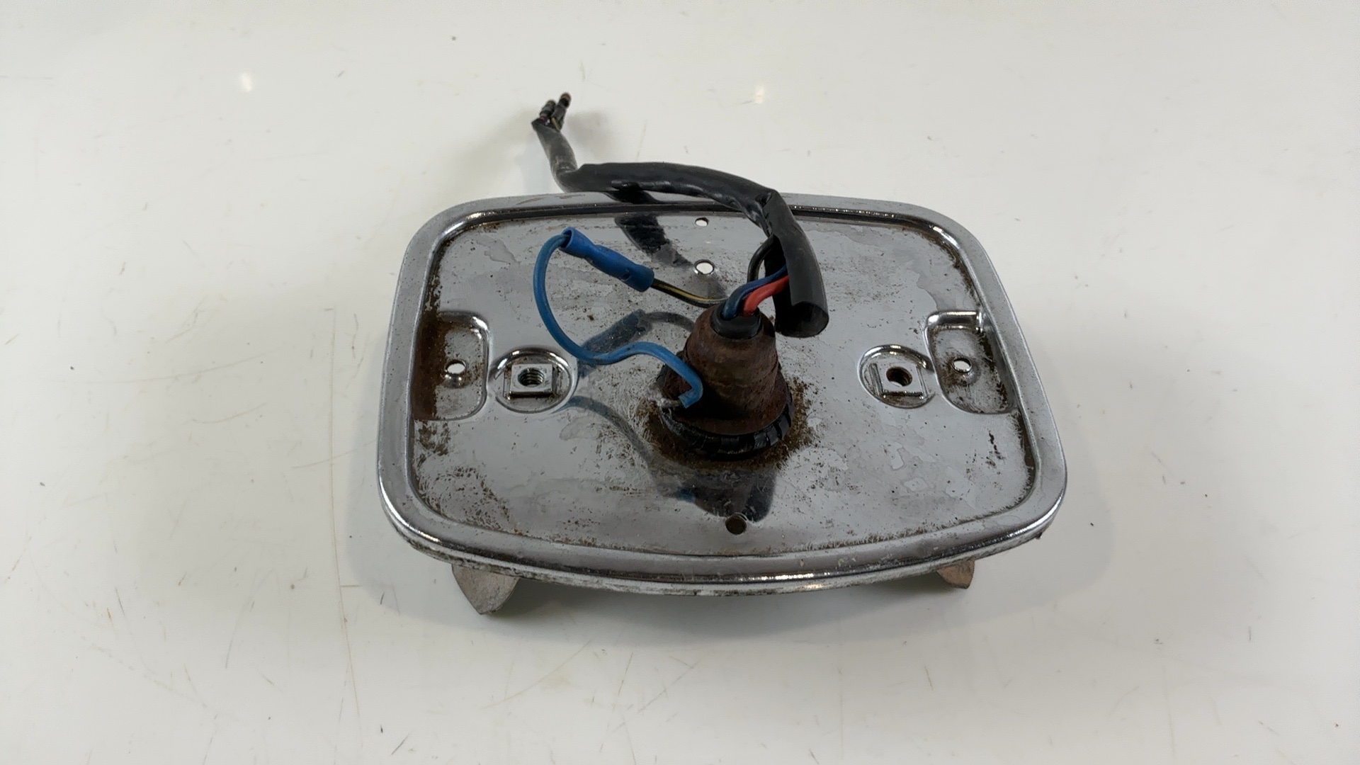 Kawasaki KZ440 KZ1000 Tail Light Reflector Base 1980 OEM 220-40781 - Image 4