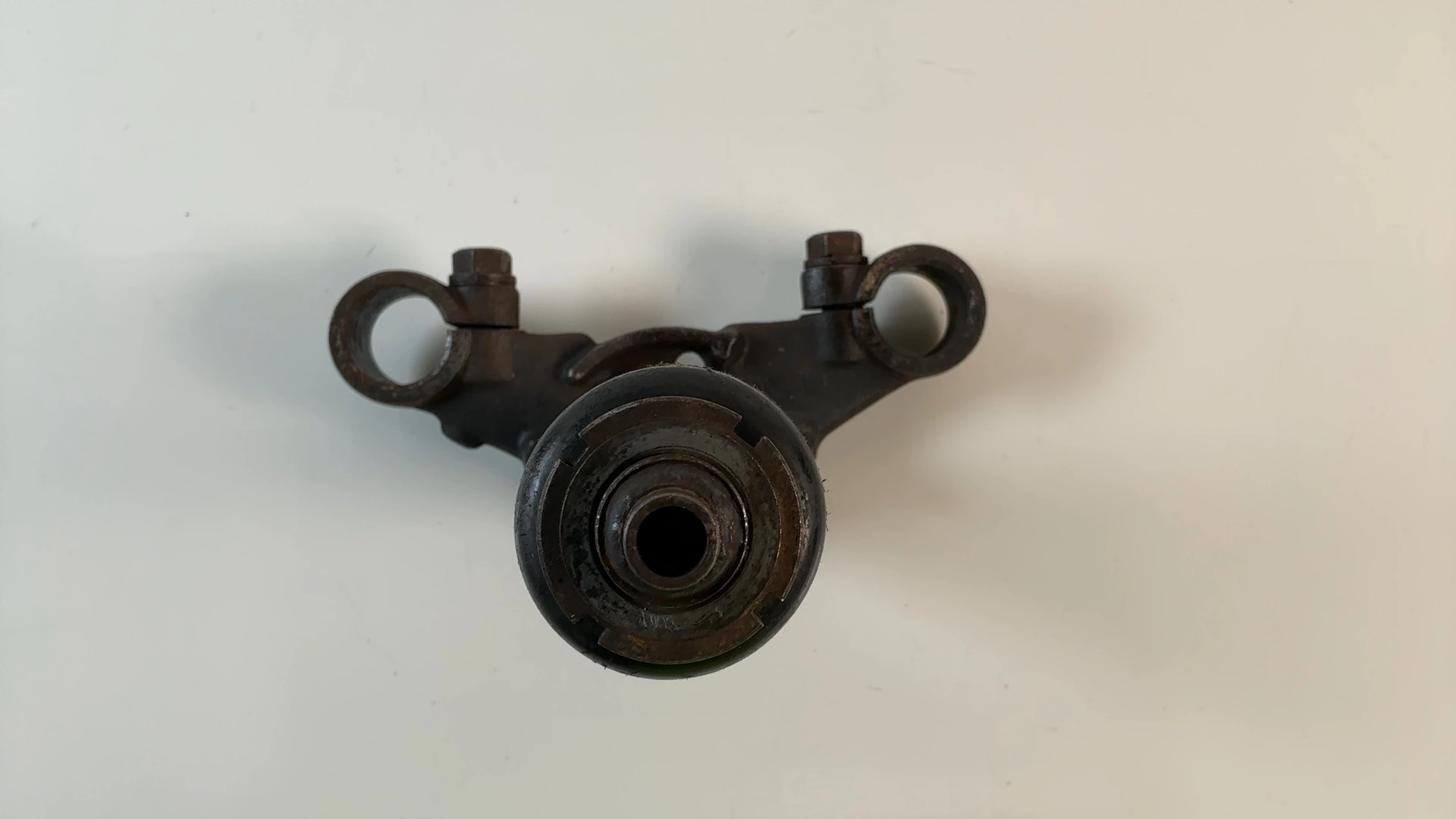 Suzuki TS185 TS 185 183cc Lower Triple Tree T Stump 1971-1977 OEM 51410-28013 - Image 4