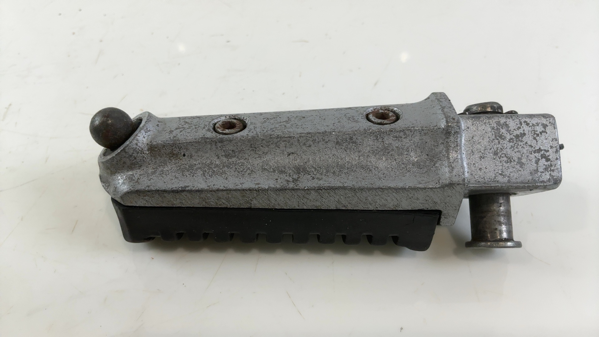 Kawasaki GPZ1000RX ZX1000A 1000cc Front Right Footrest Peg 1986-1988 34028-1120 - Image 9