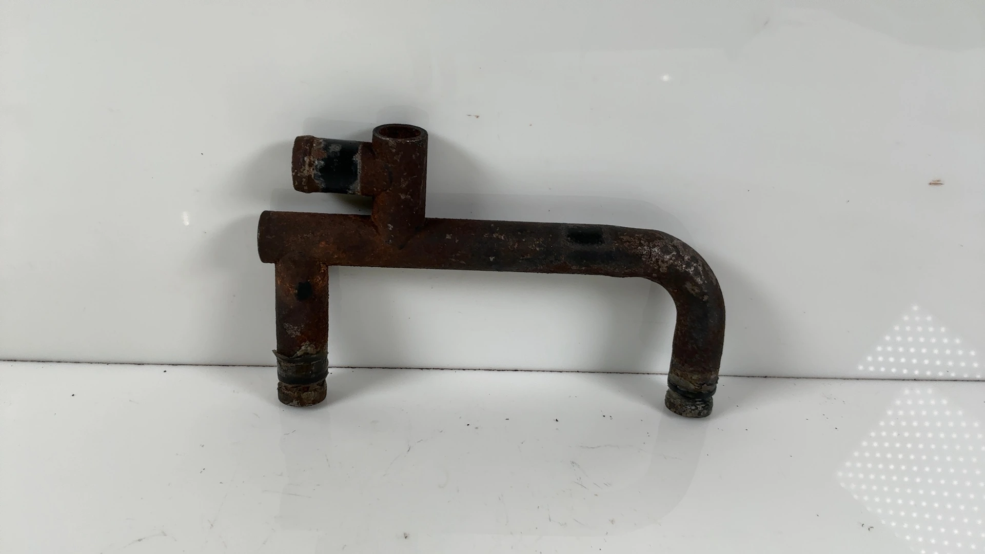 Honda V45 Magna Sabre Interceptor VF750 Coolant Inlet Pipe 1982-88 19504-MB0-000