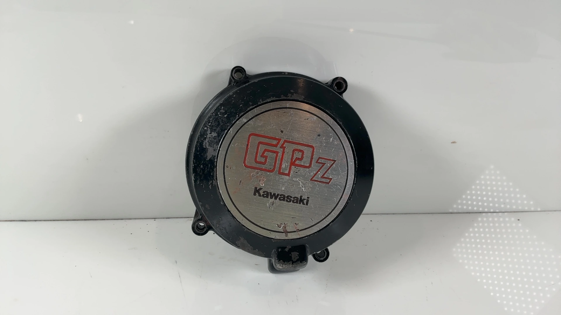 Kawasaki GPz750 ZX750A 750cc Stator Generator Cover 1983-1985 OEM 14031-1115 - Image 1