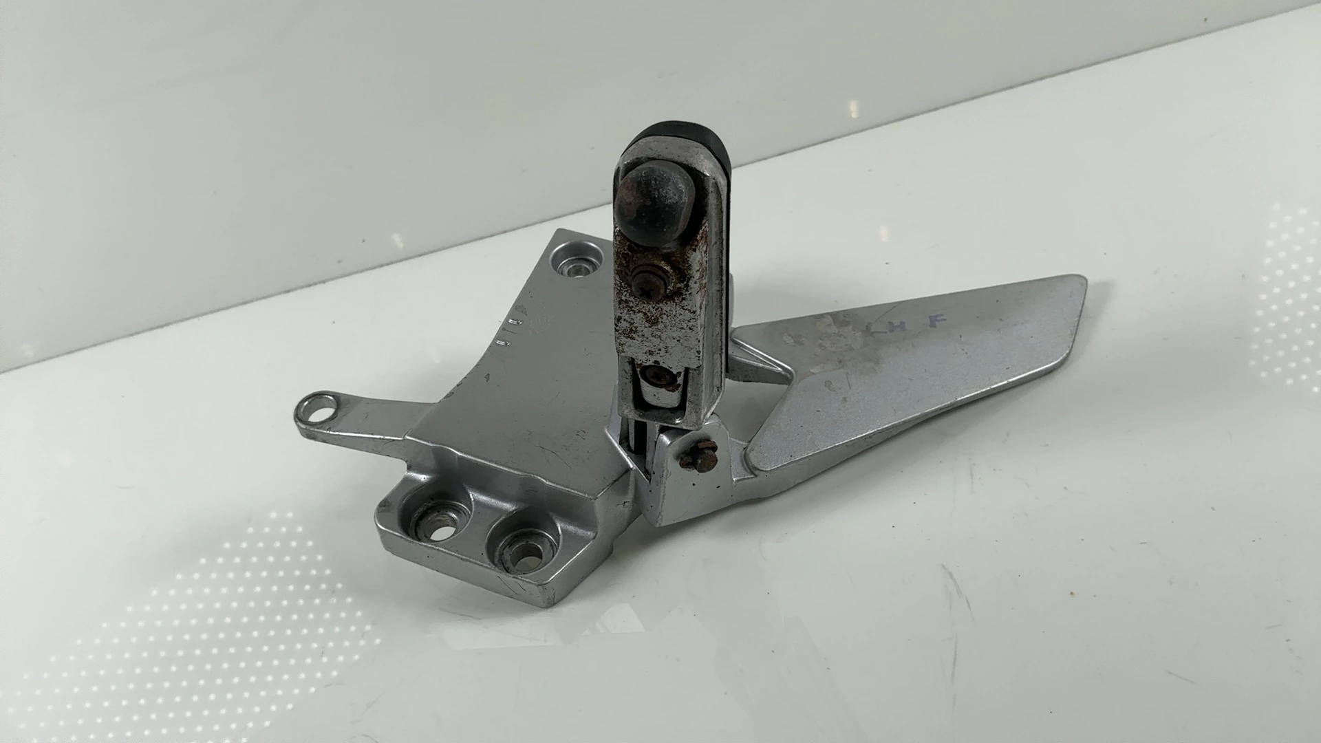 Yamaha FJR1300 RP04 Front Left Foot Rest Peg Bracket 2001-05 OEM 5JW-27412-01-00