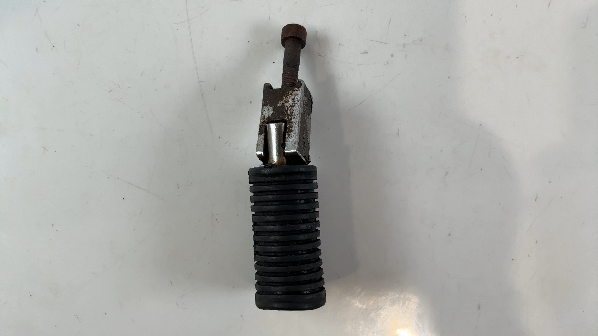 Suzuki Savage LS650 650 Rear Right Passenger Foot Peg 2000 2001 OEM 43600-24B00 - Image 10