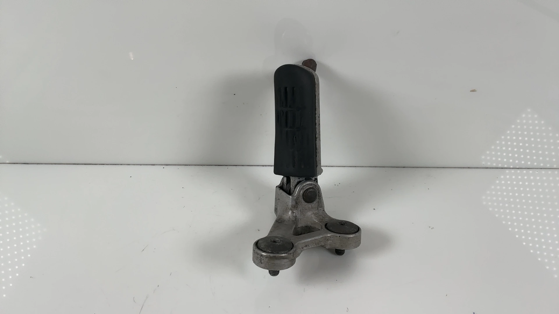Honda CBR1000F SC24 1000cc Left Foot Rest Bracket 1989-1992 OEM 50640-MS2-670