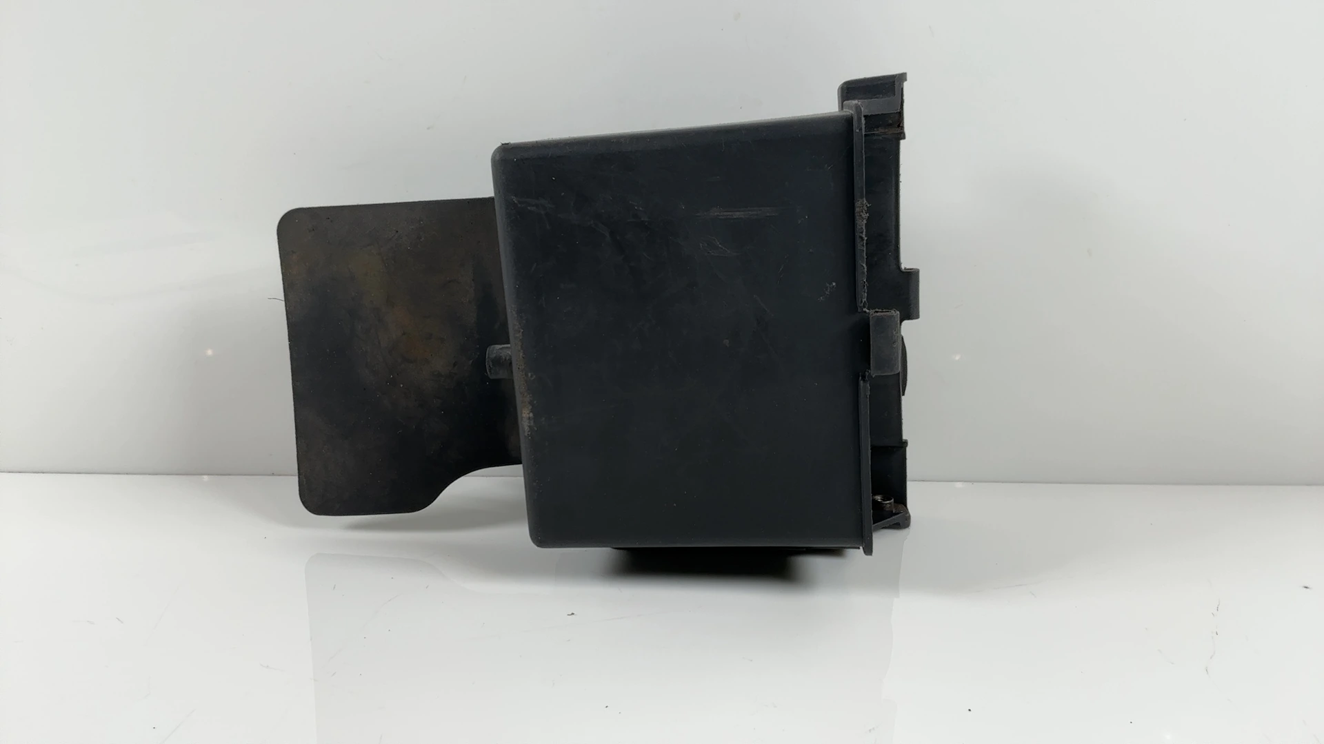 Yamaha FZR 600 3HE 600cc Battery Box 1989-1993 OEM 1WG-2177G-00-00 - Image 3