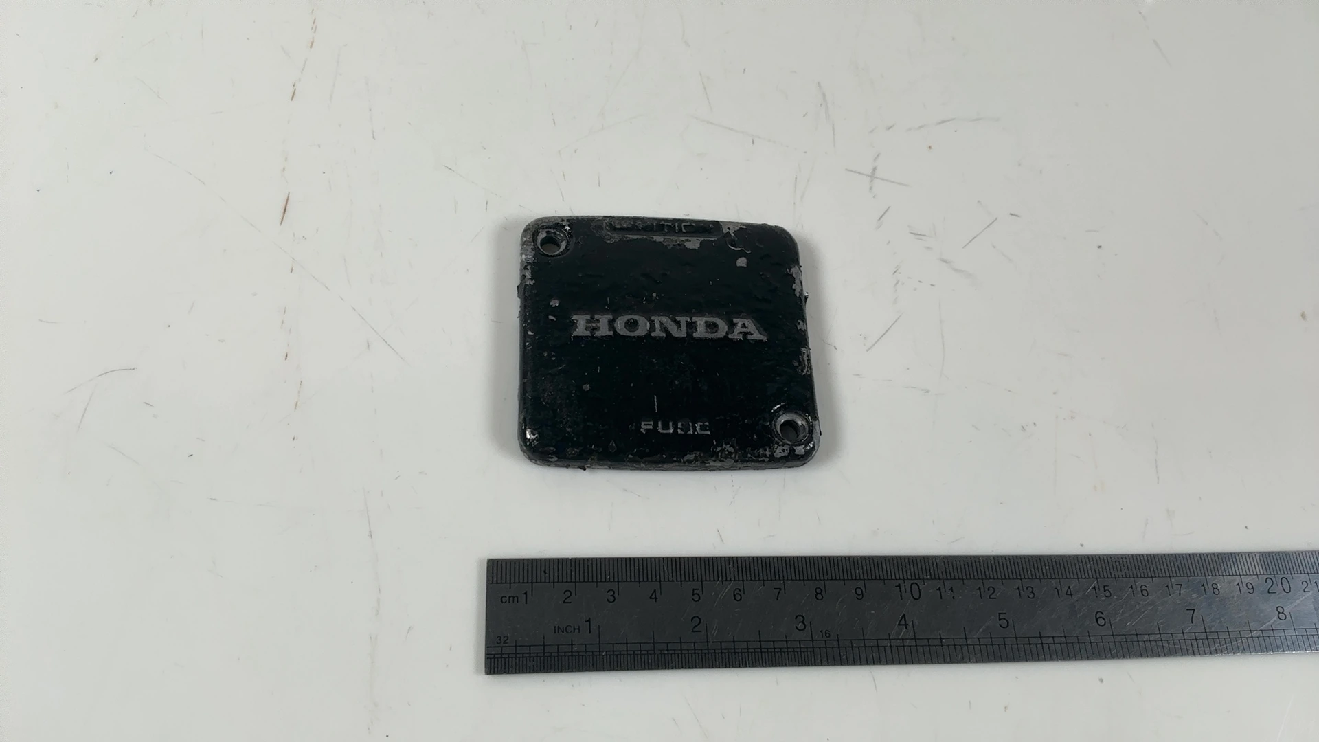 Honda CX500 Custom Deluxe 500cc Fuse Box Lid Cover 1978-1983 OEM 53132-415-000 - Image 5