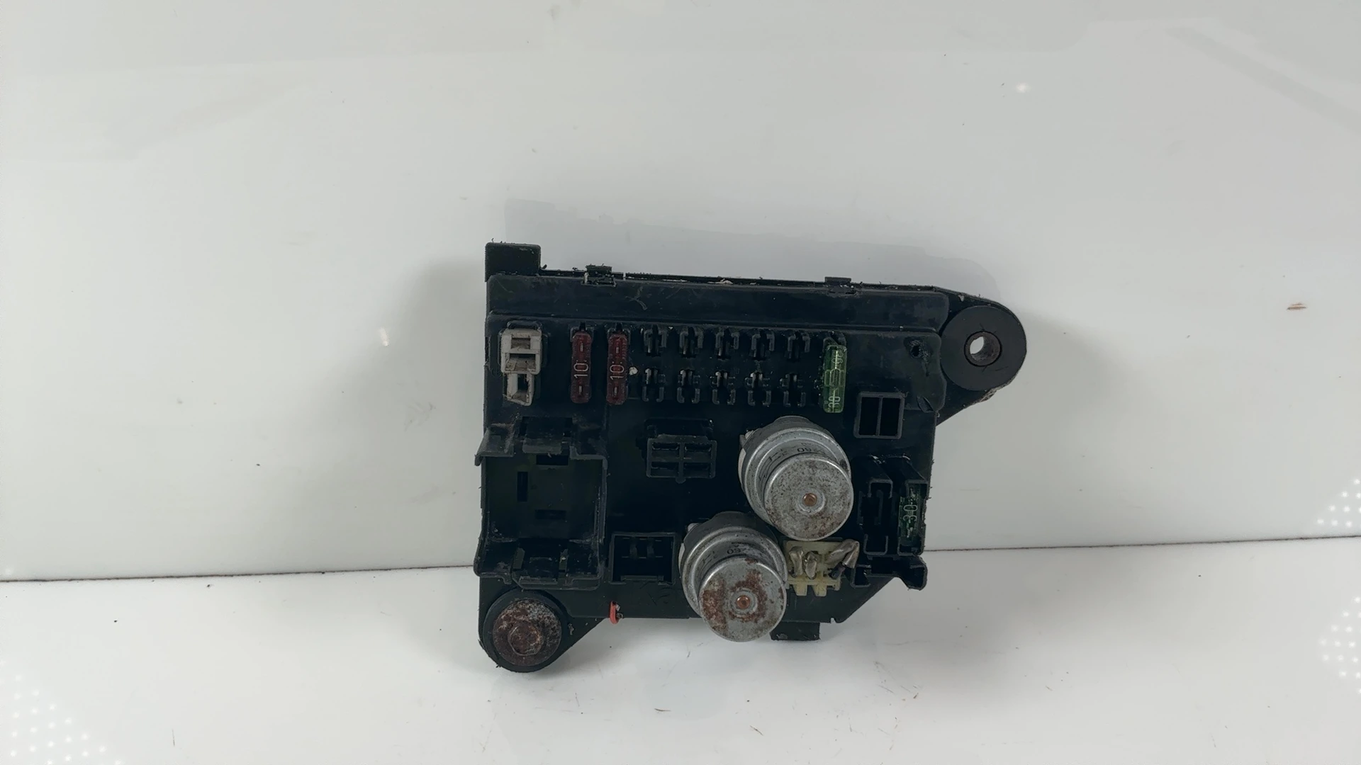 Kawasaki GPZ900R ZX900A 900CC Junction Fuse Relay Box 1984-1989 OEM 26021-1055 - Image 1