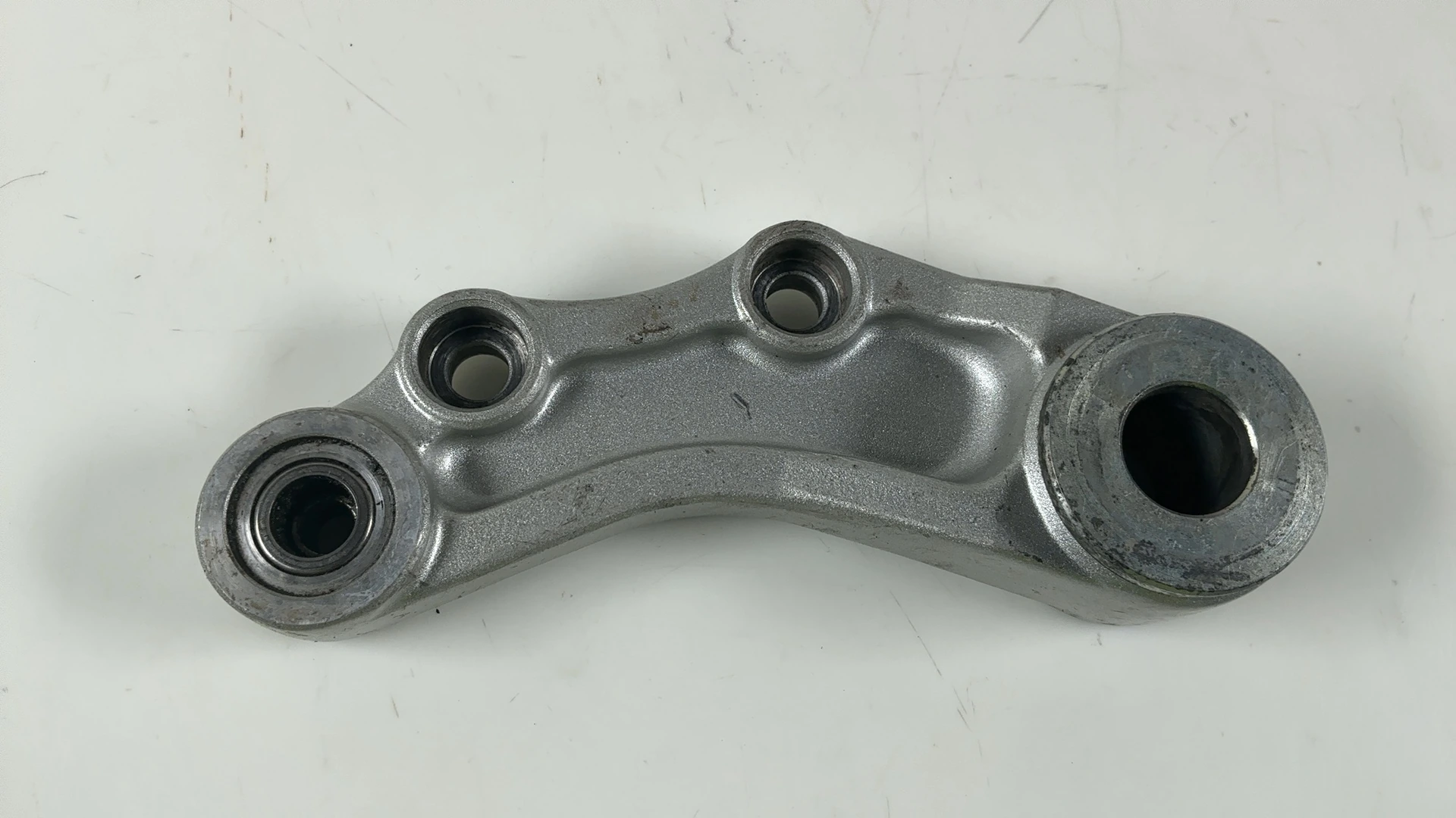 Kawasaki GPX750R ZX750F 750cc Rear Brake Caliper Bracket 1987-89 OEM 43034-1077