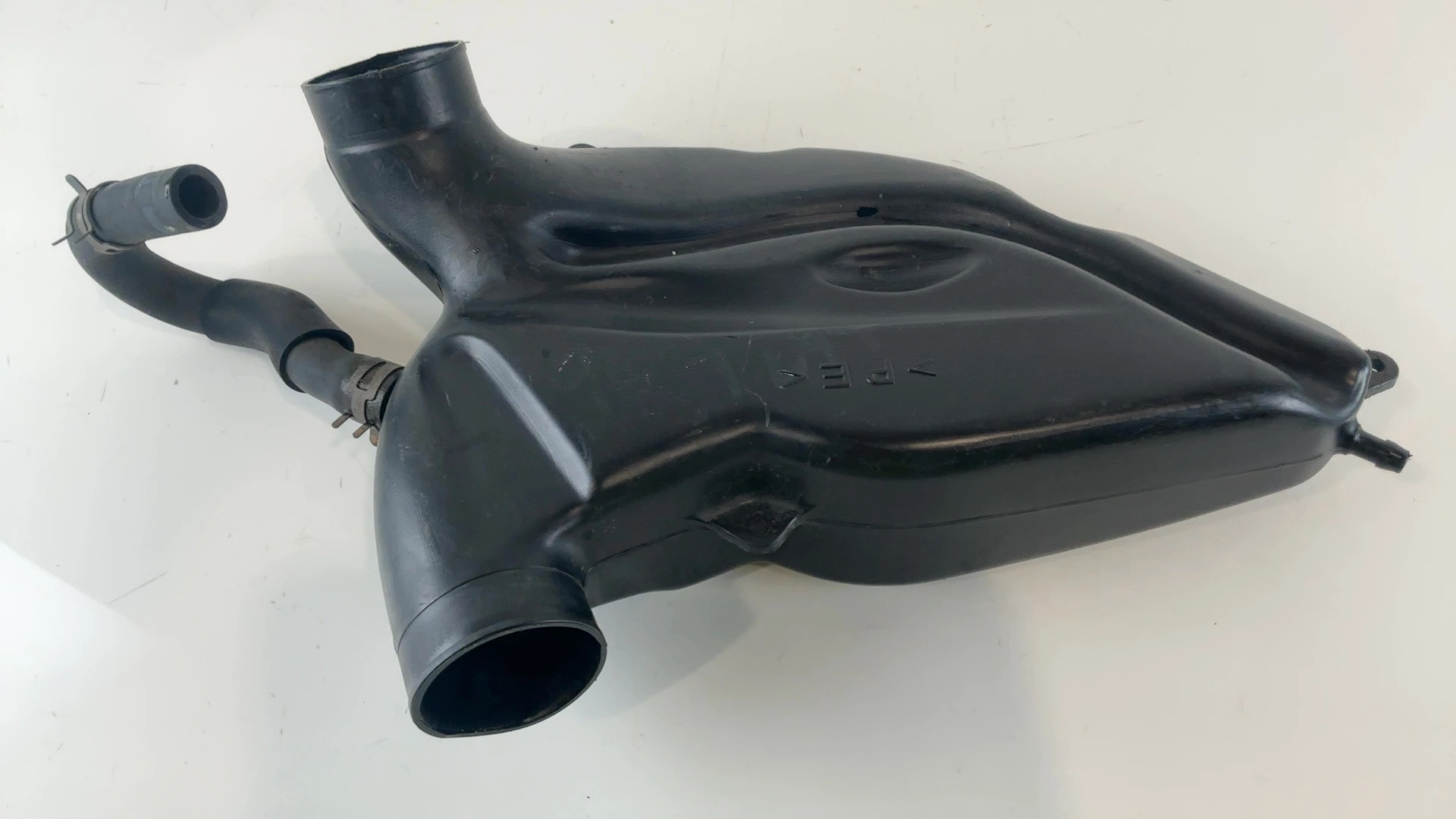 Yamaha YZF600R Thundercat 4TV 600cc Ram Air Intake Duct 1996-2007 OEM 4TV-2838R - Image 5