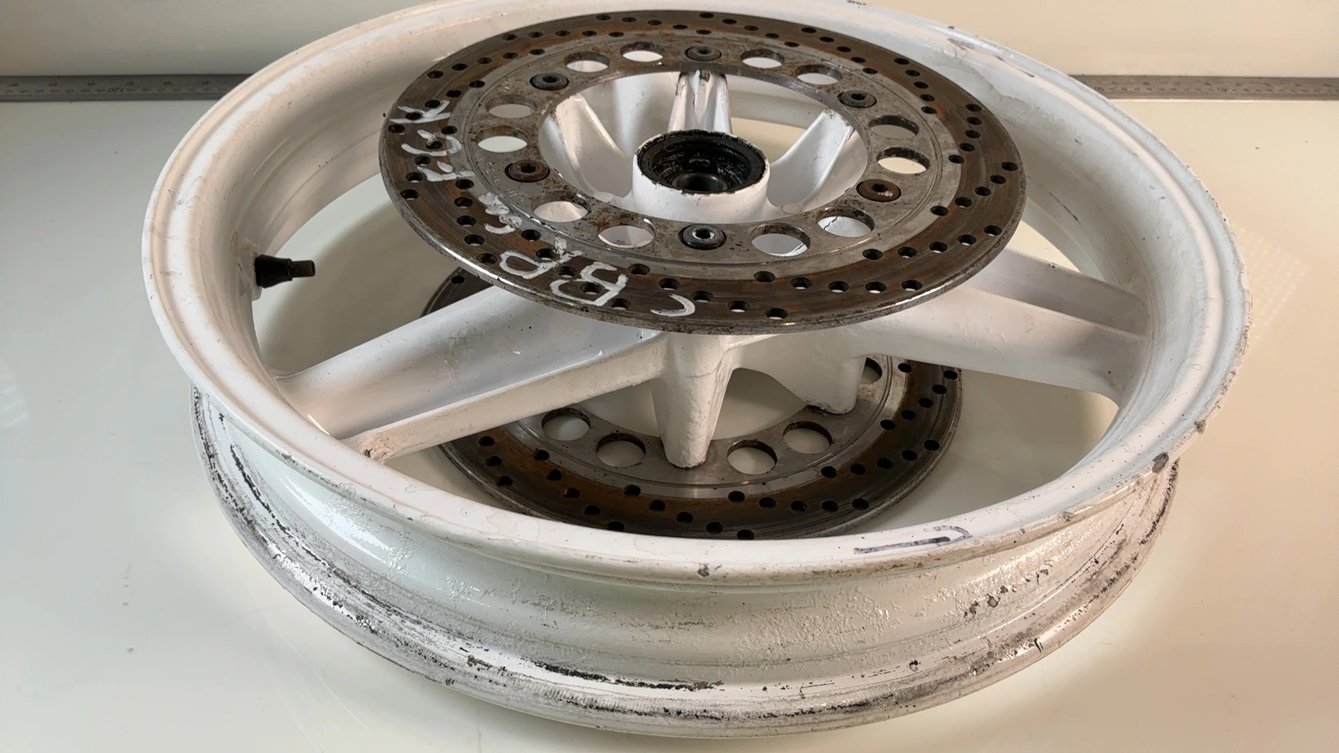 Honda CBR 600F PC19 PC23 600cc Front Wheel Rim 1987-1990 OEM 44650-MN4-010 KT8F - Image 4