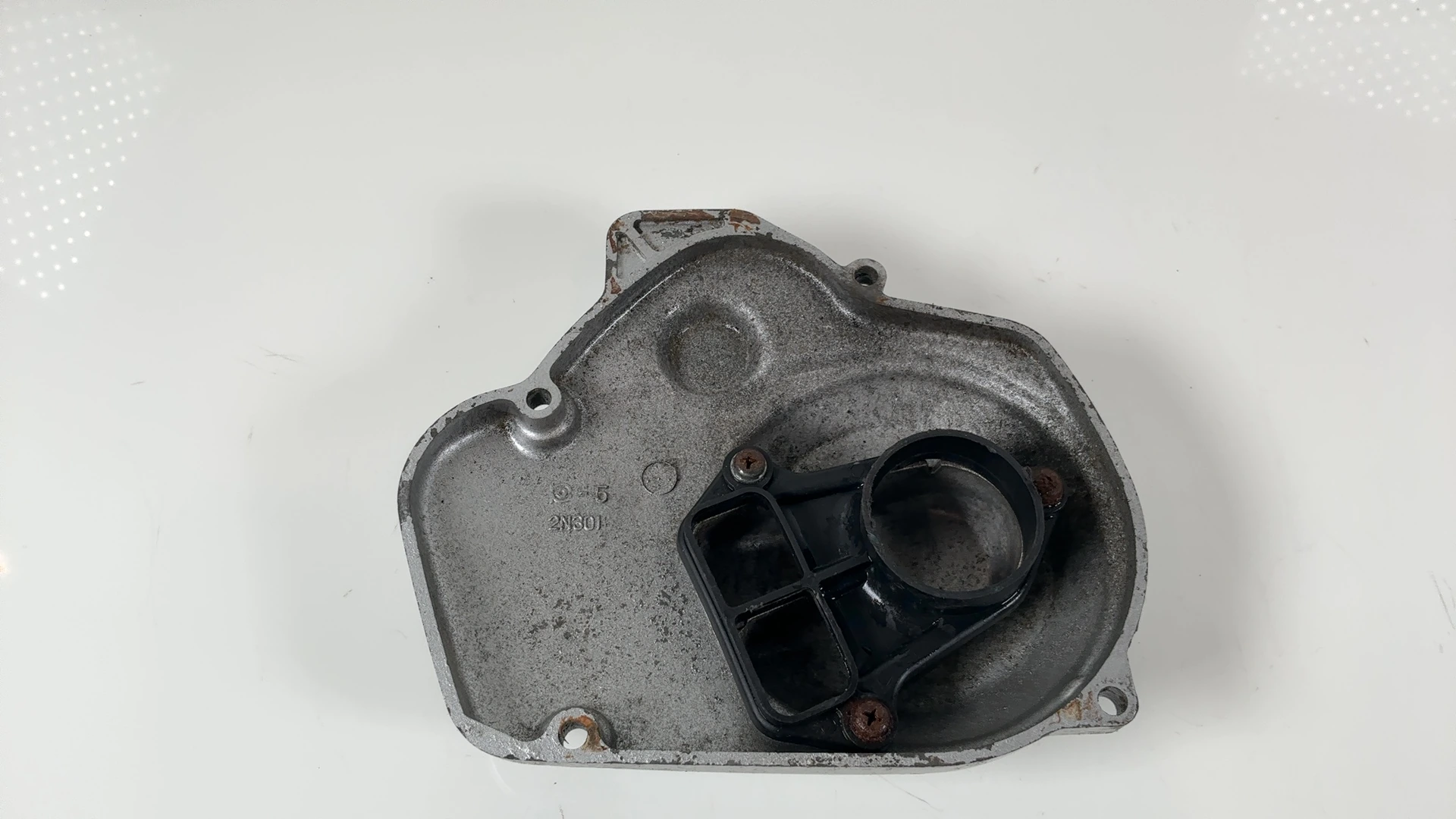 Yamaha YB100 DX100 100cc Carburetor Crankcase Cover 1977-1987 OEM 2N3-15413-01 - Image 6