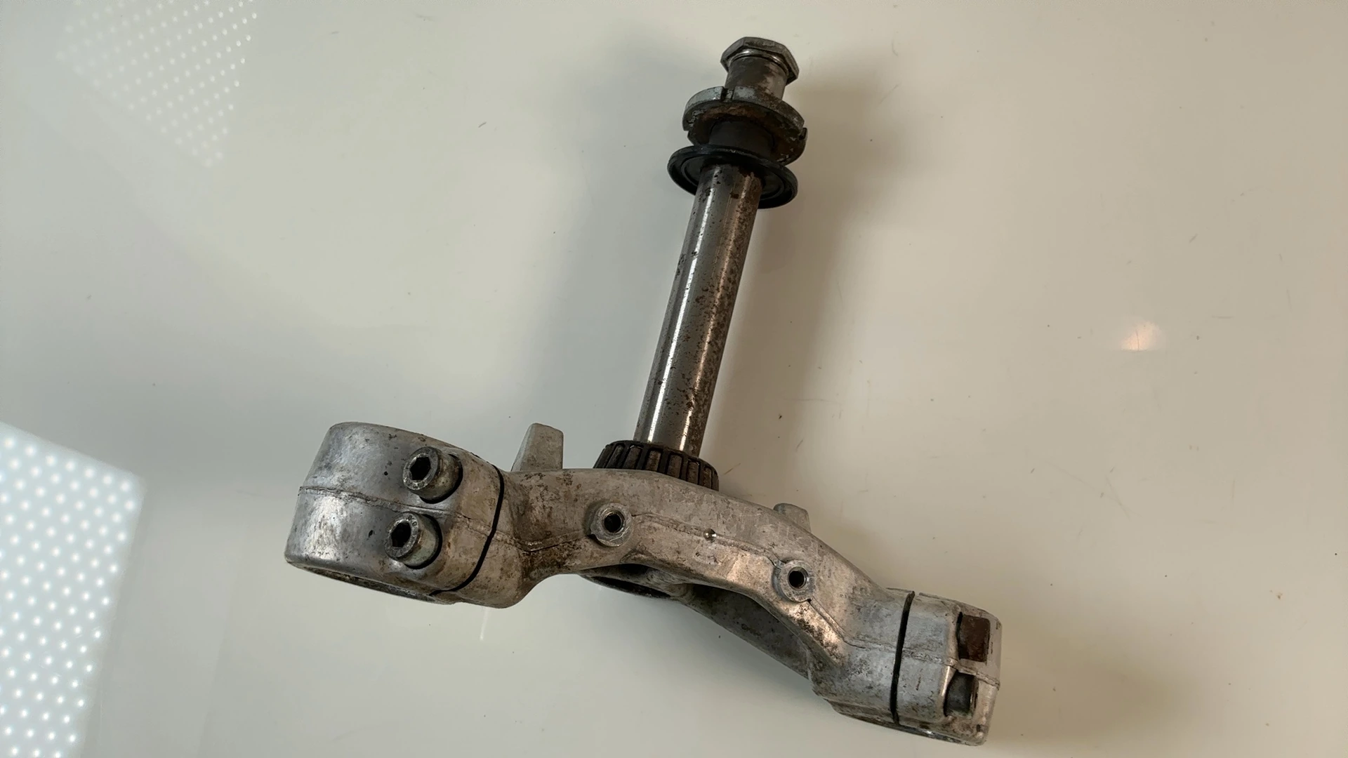 Aprilia RS50 50cc Lower Triple Tree Fork Stem Clamp 1999-2005 OEM AP8163038 - Image 2